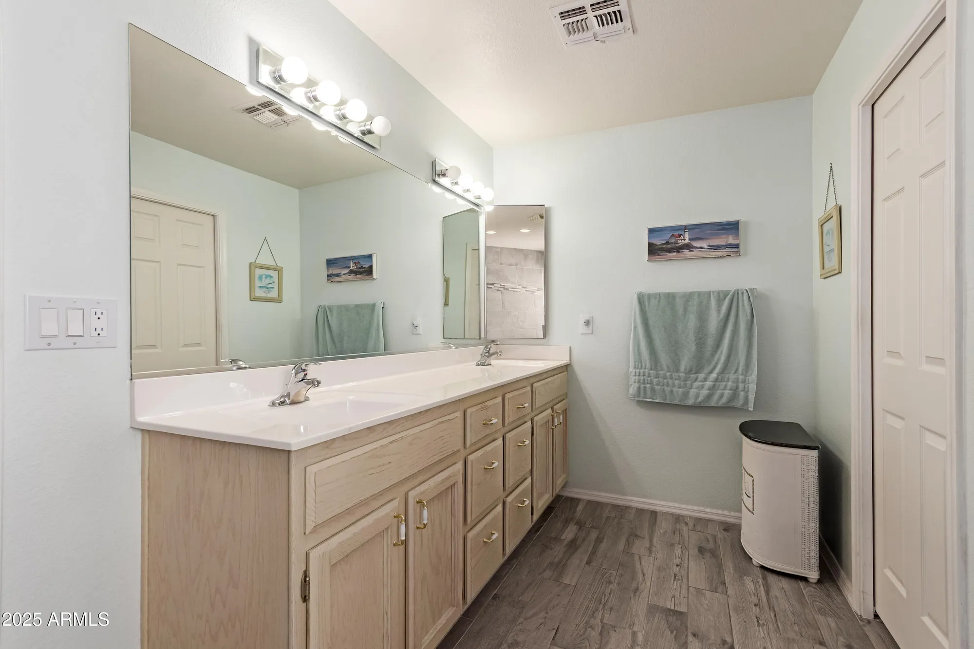 Property Slideshow image 21 of 34 | 11259 e laguna azul cir, Mesa, AZ, 85209