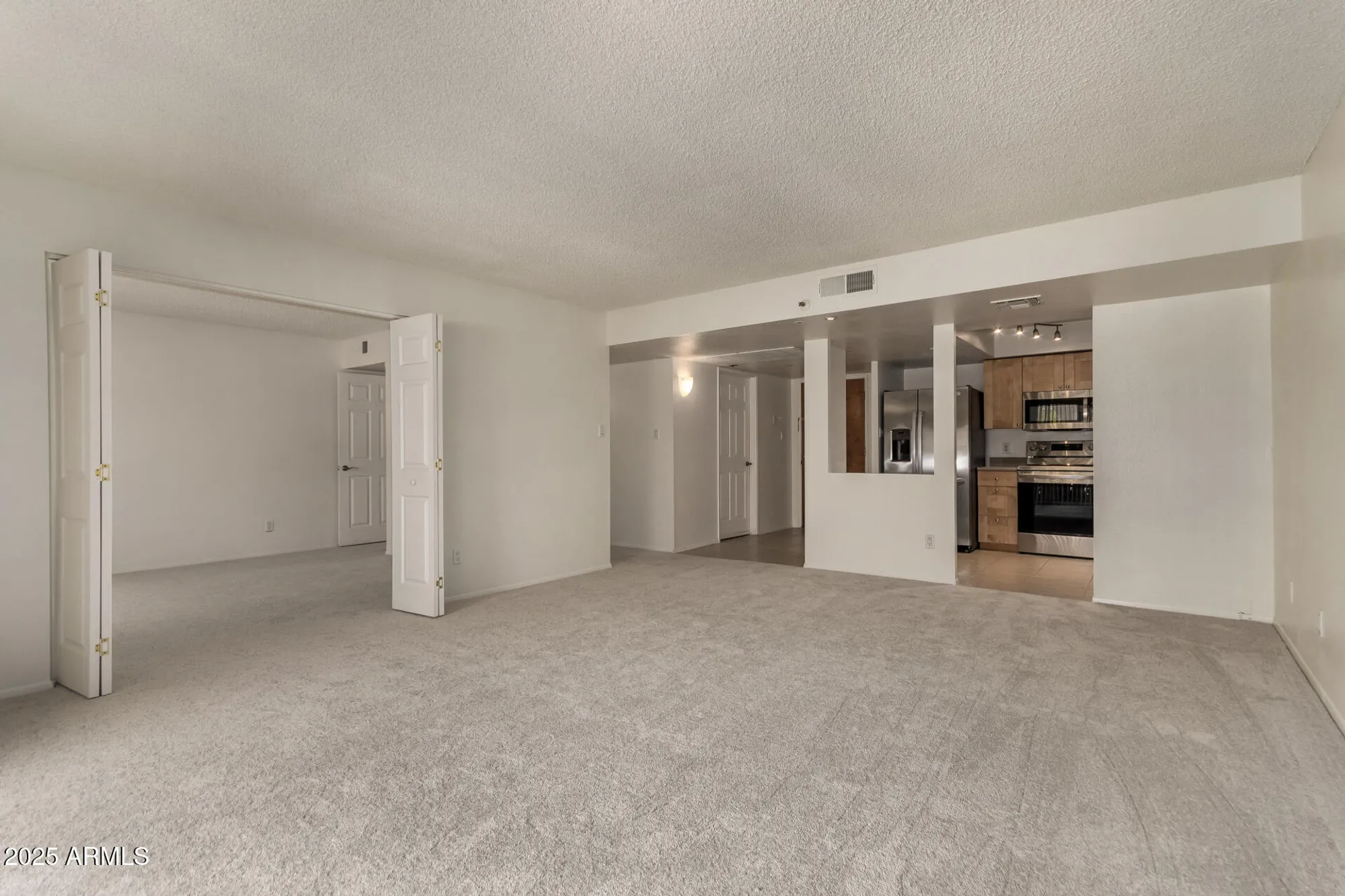 Property Slideshow image 5 of 35 | 7850 e camelback rd unit 101, Scottsdale, AZ, 85251