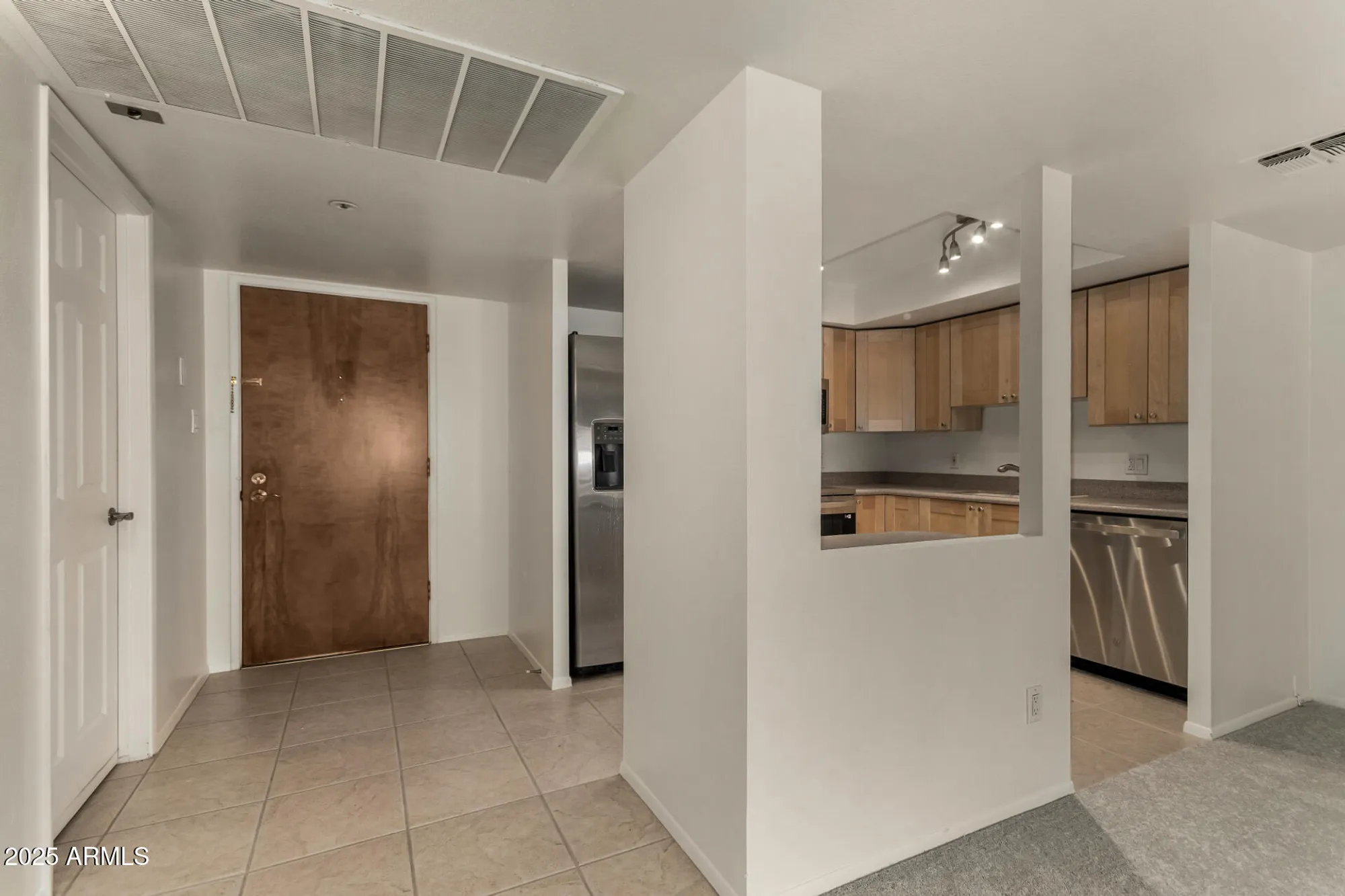 Property Slideshow image 8 of 35 | 7850 e camelback rd unit 101, Scottsdale, AZ, 85251