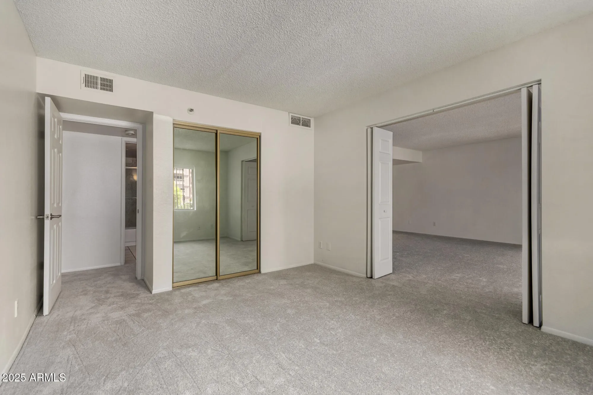 Property Slideshow image 18 of 35 | 7850 e camelback rd unit 101, Scottsdale, AZ, 85251