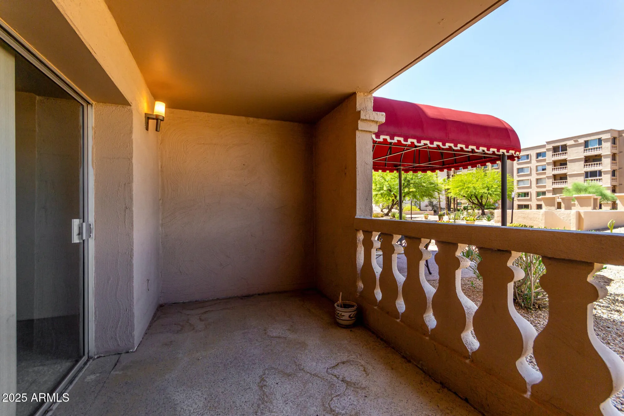 Property Slideshow image 24 of 35 | 7850 e camelback rd unit 101, Scottsdale, AZ, 85251
