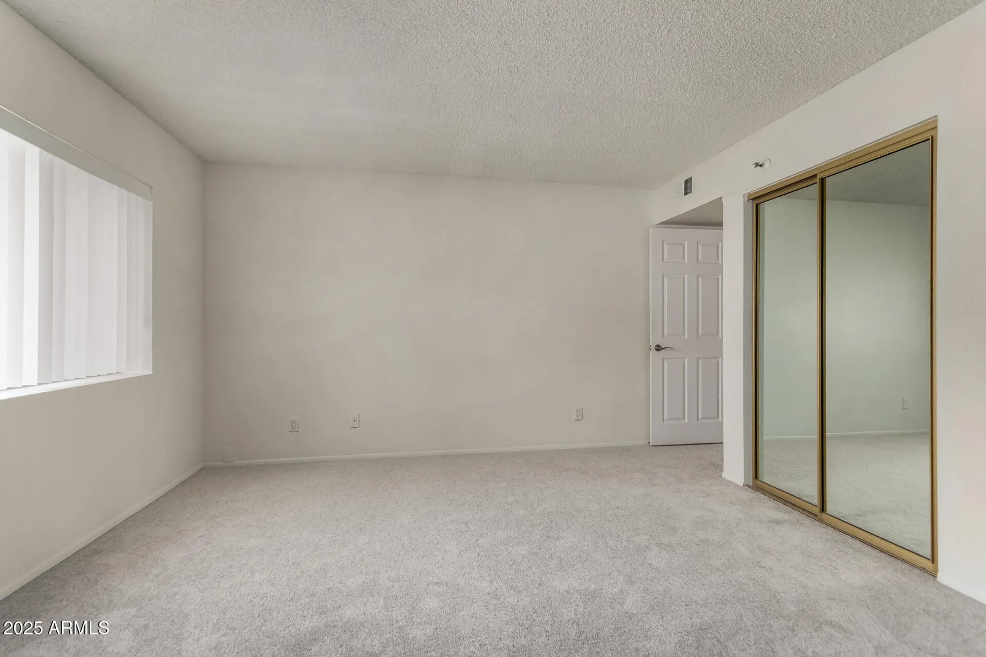 Property Slideshow image 19 of 35 | 7850 e camelback rd unit 101, Scottsdale, AZ, 85251