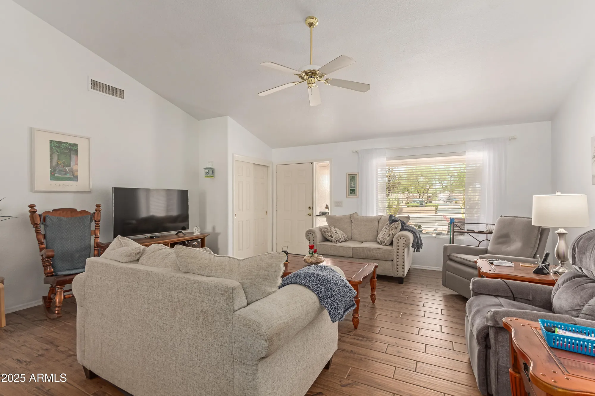 Property Slideshow image 6 of 34 | 11259 e laguna azul cir, Mesa, AZ, 85209