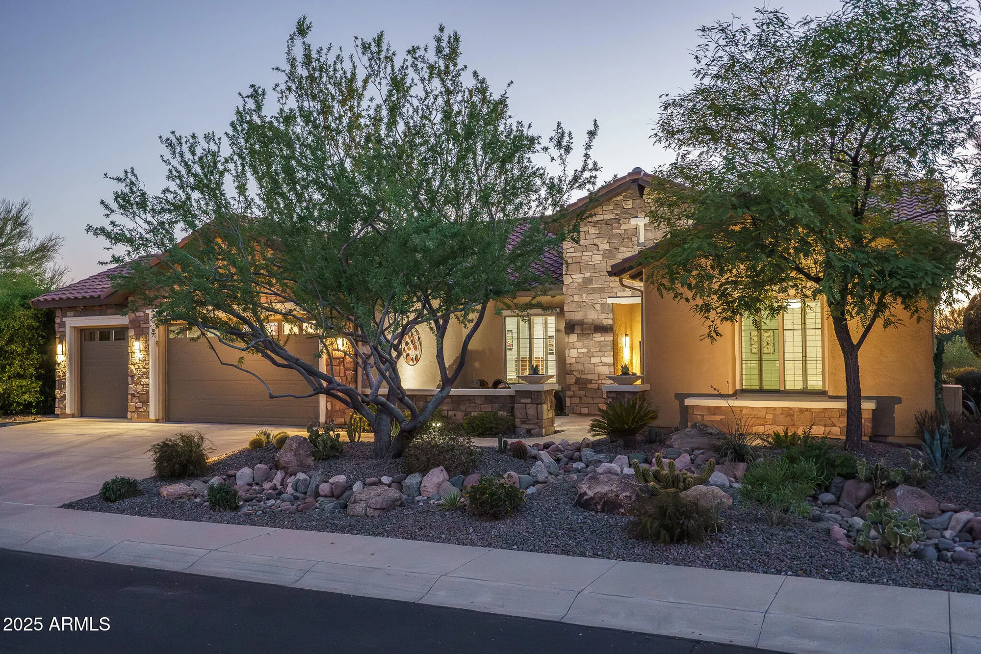 Property Slideshow image 4 of 112 | 20736 n 263rd dr, Buckeye, AZ, 85396