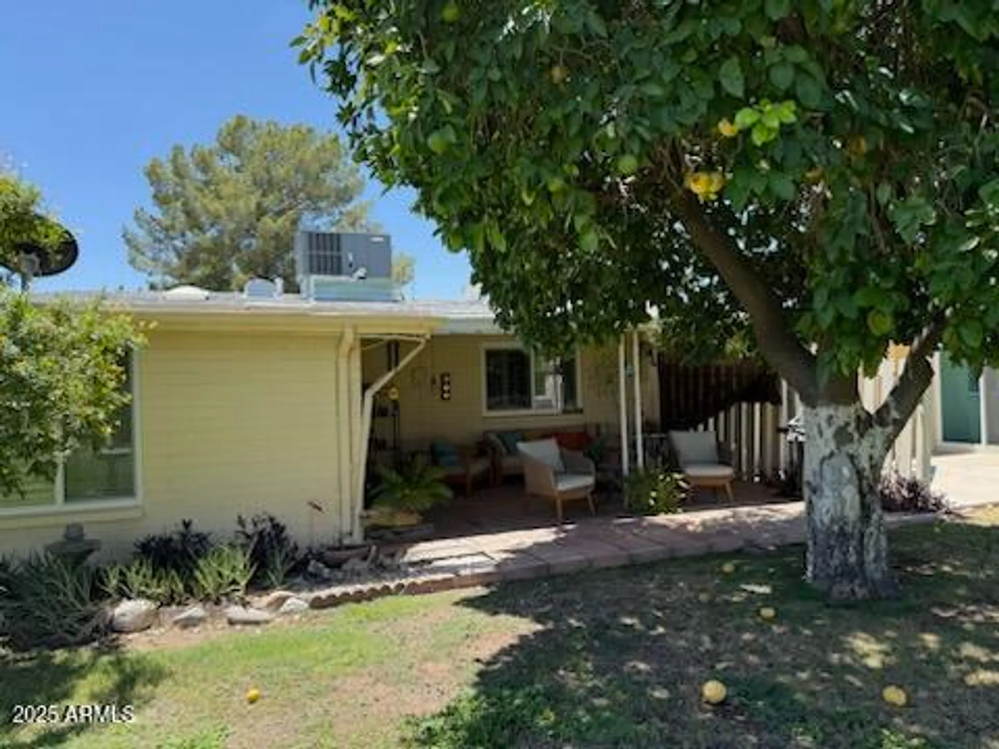 Property Slideshow image 4 of 10 | 10232 w snead cir, Sun City, AZ, 85351