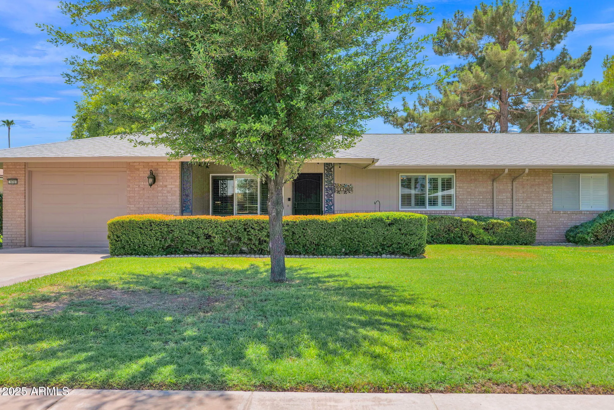 Property Slideshow image 1 of 24 | 9701 w shasta dr, Sun City, AZ, 85351