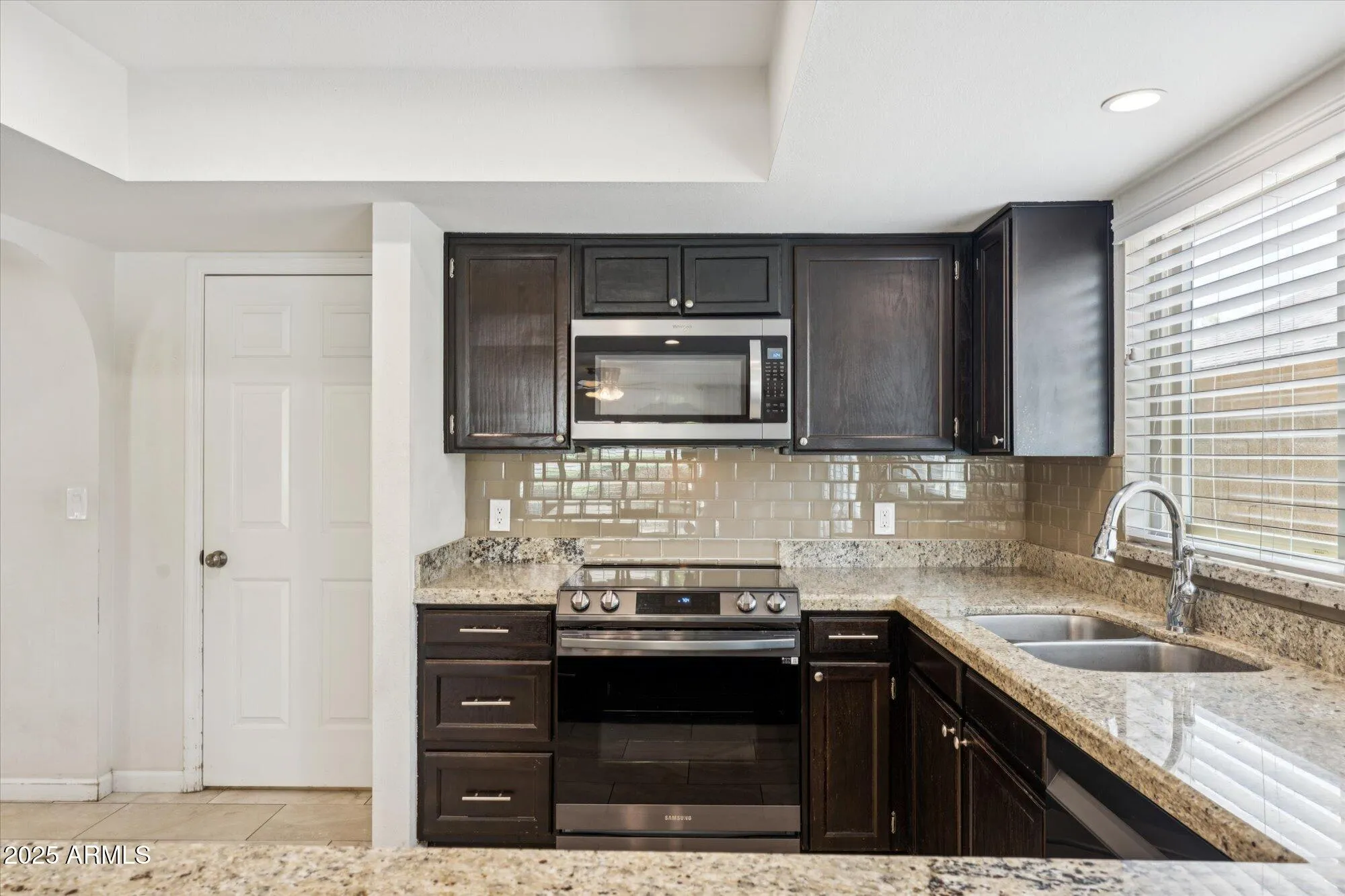 Property Slideshow image 16 of 44 | 9622 w taro ln, Peoria, AZ, 85382