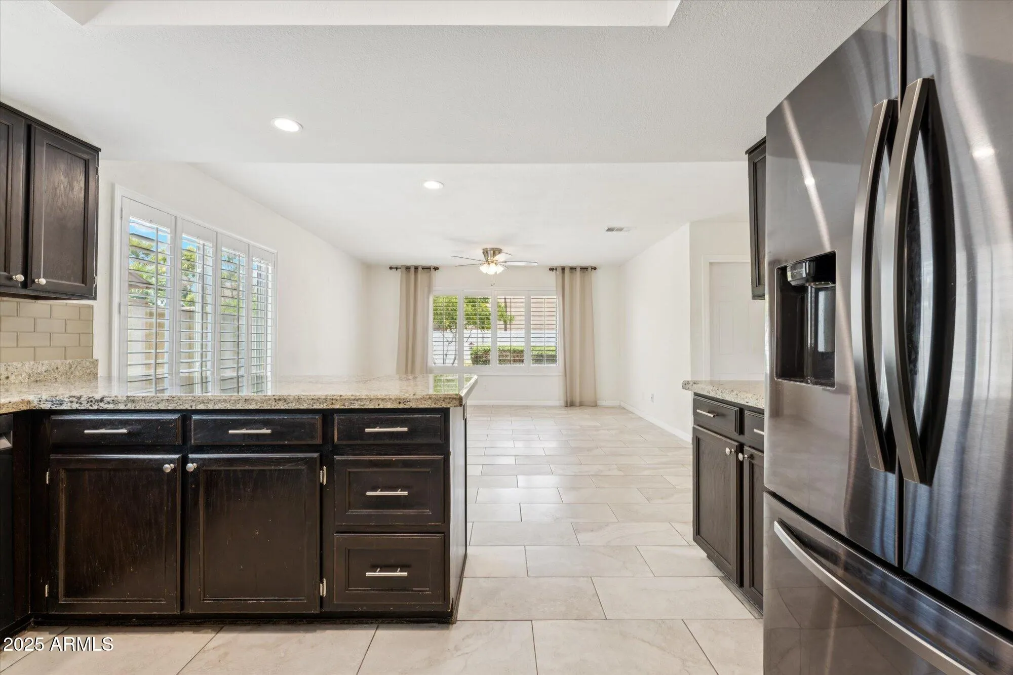 Property Slideshow image 14 of 44 | 9622 w taro ln, Peoria, AZ, 85382