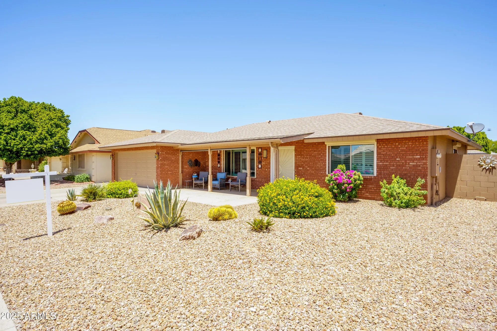 Property Slideshow image 3 of 27 | 7842 e navarro ave, Mesa, AZ, 85209