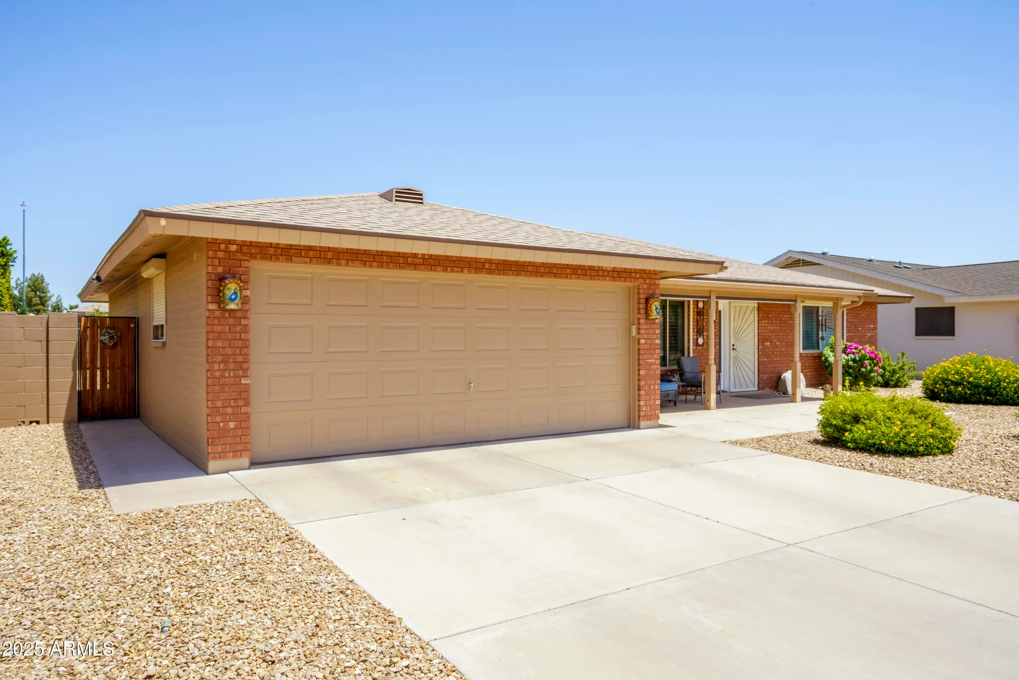 Property Slideshow image 2 of 27 | 7842 e navarro ave, Mesa, AZ, 85209