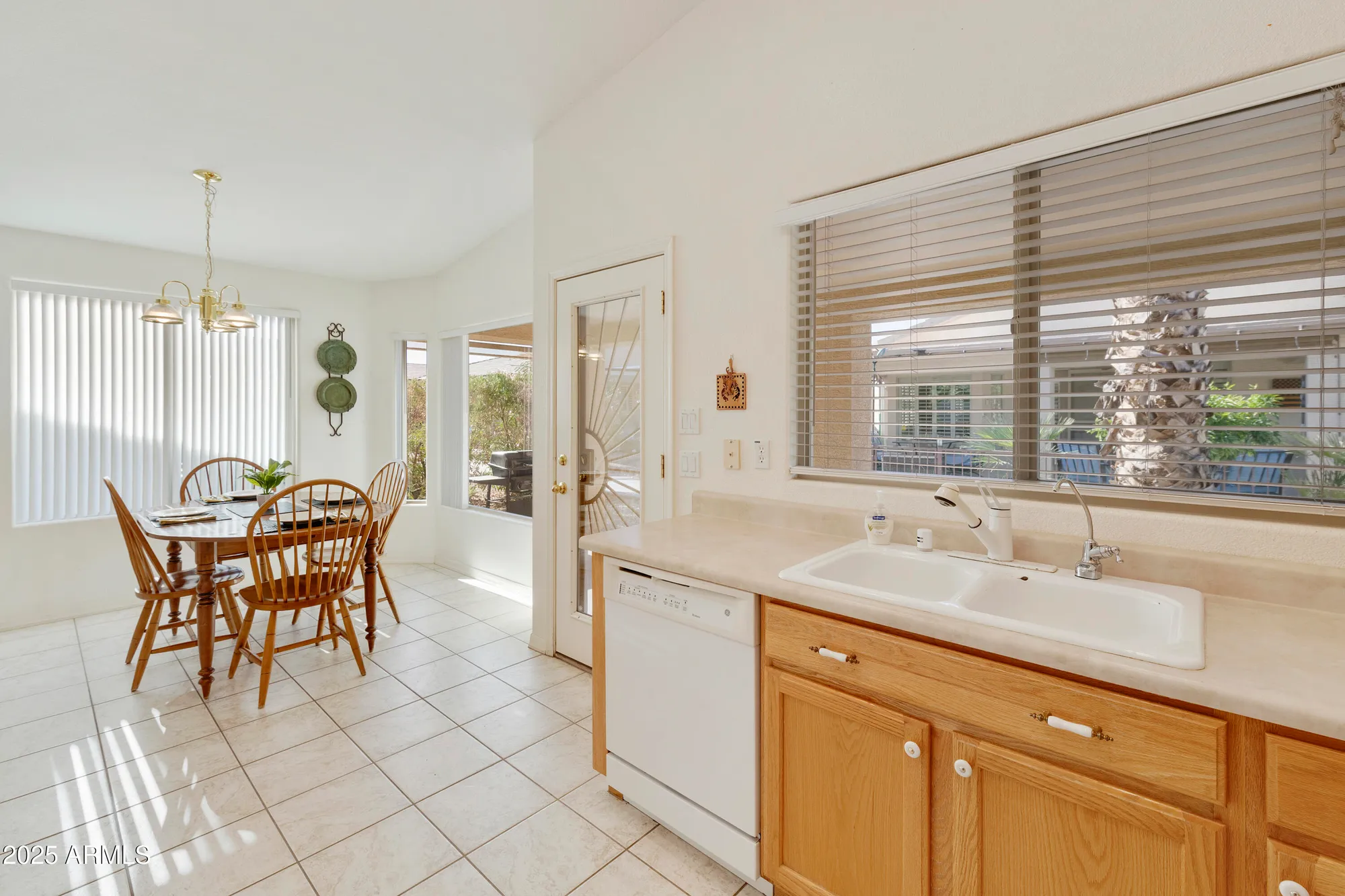 Property Slideshow image 11 of 59 | 3435 e bellerive pl, Chandler, AZ, 85249