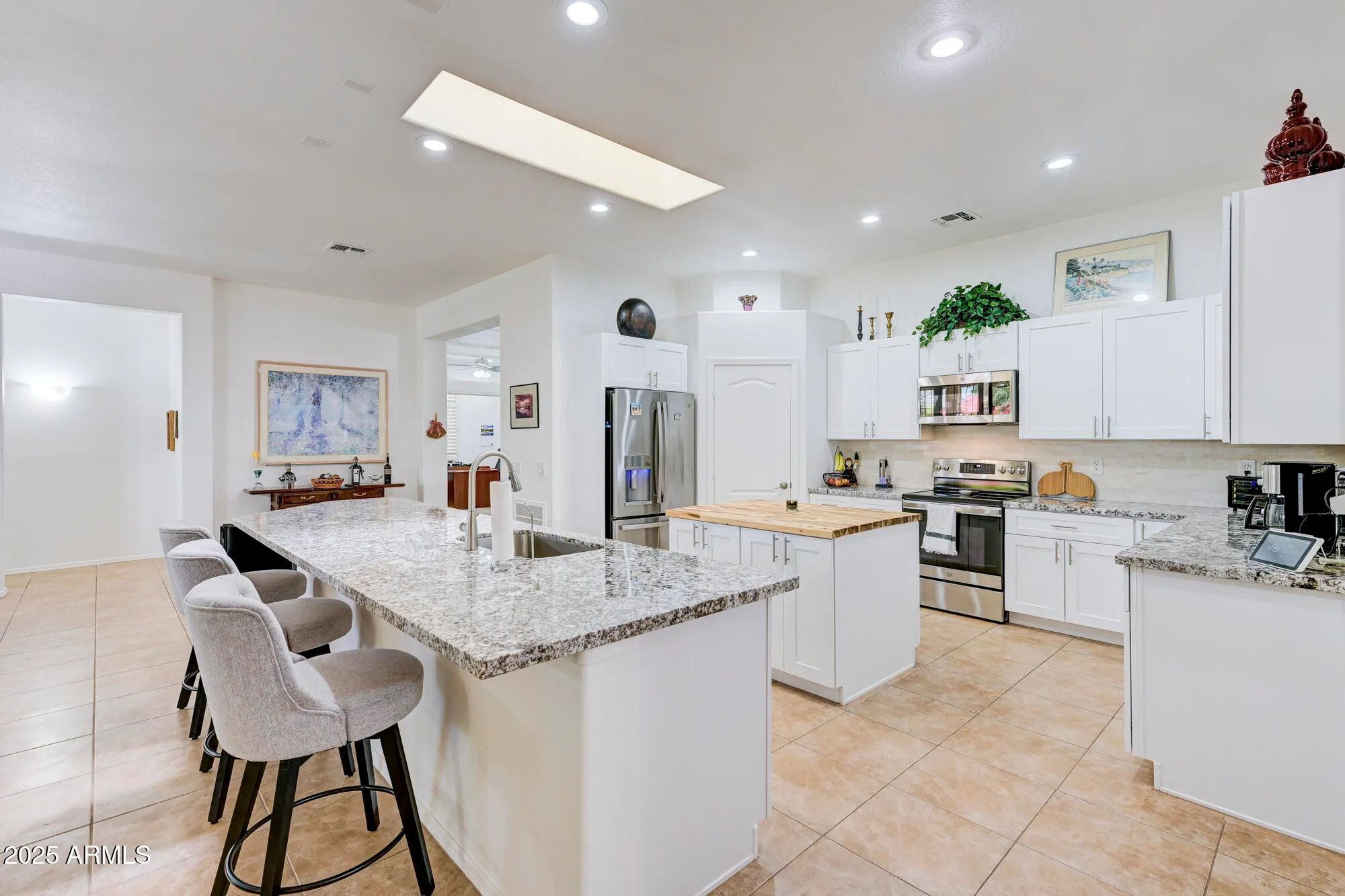Property Slideshow image 4 of 27 | 17929 w buena vista dr, Surprise, AZ, 85374