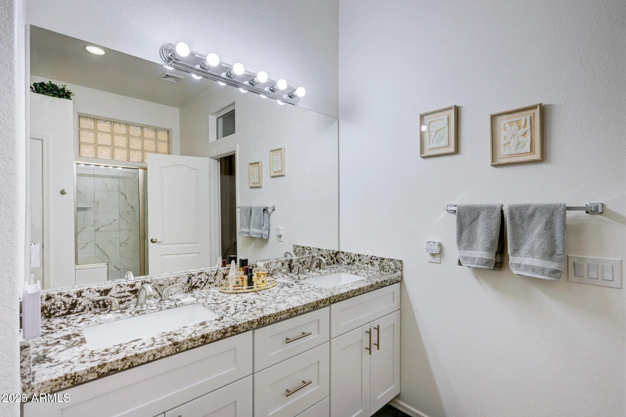 Property Slideshow image 16 of 27 | 17929 w buena vista dr, Surprise, AZ, 85374
