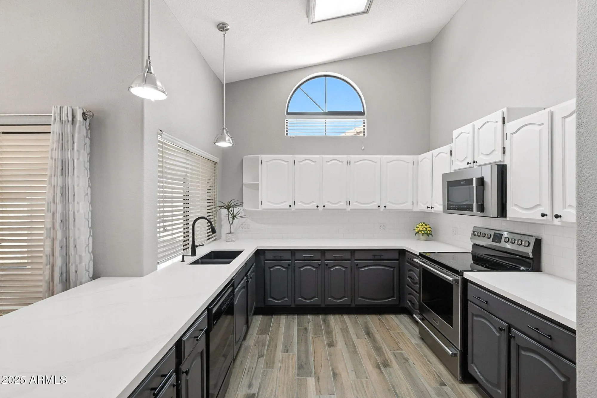 Property Slideshow image 18 of 72 | 9455 w behrend dr, Peoria, AZ, 85382