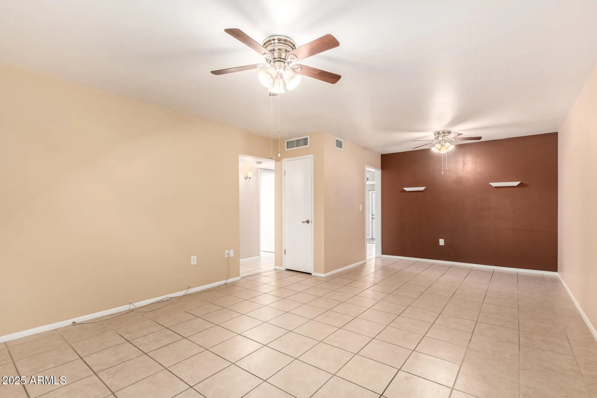 Property Slideshow image 6 of 23 | 10528 w coggins dr, Sun City, AZ, 85351