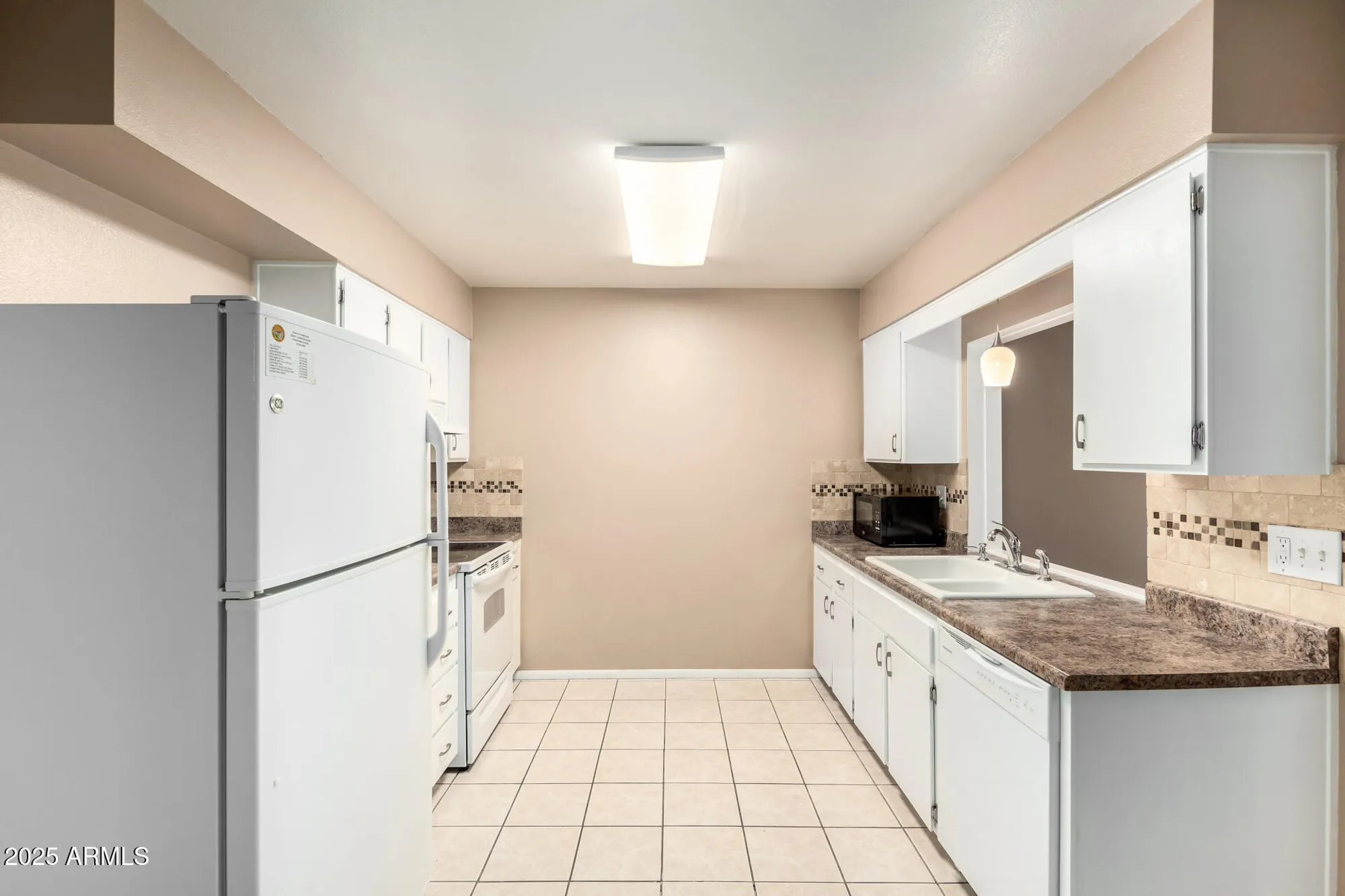 Property Slideshow image 11 of 23 | 10528 w coggins dr, Sun City, AZ, 85351