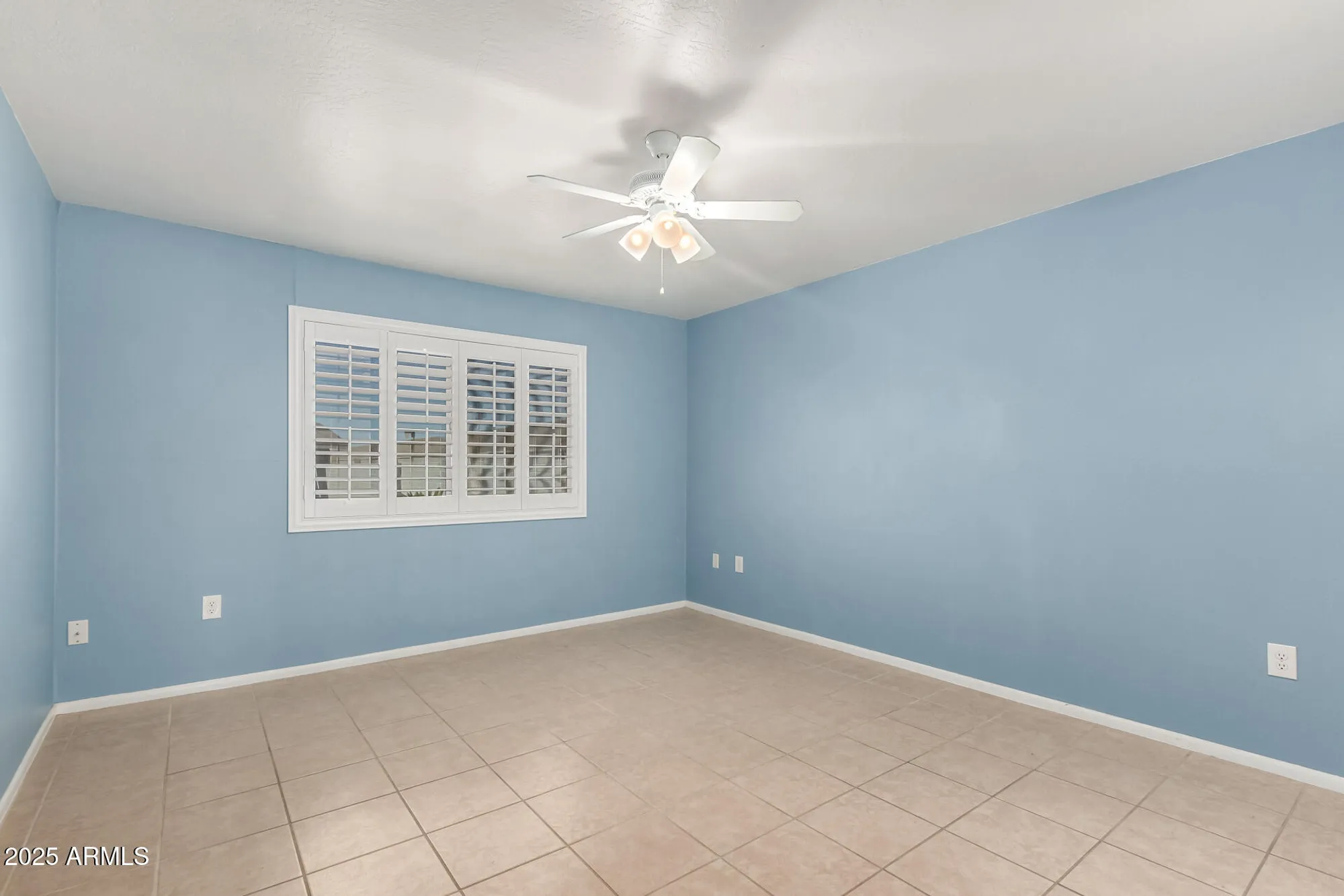 Property Slideshow image 14 of 23 | 10528 w coggins dr, Sun City, AZ, 85351