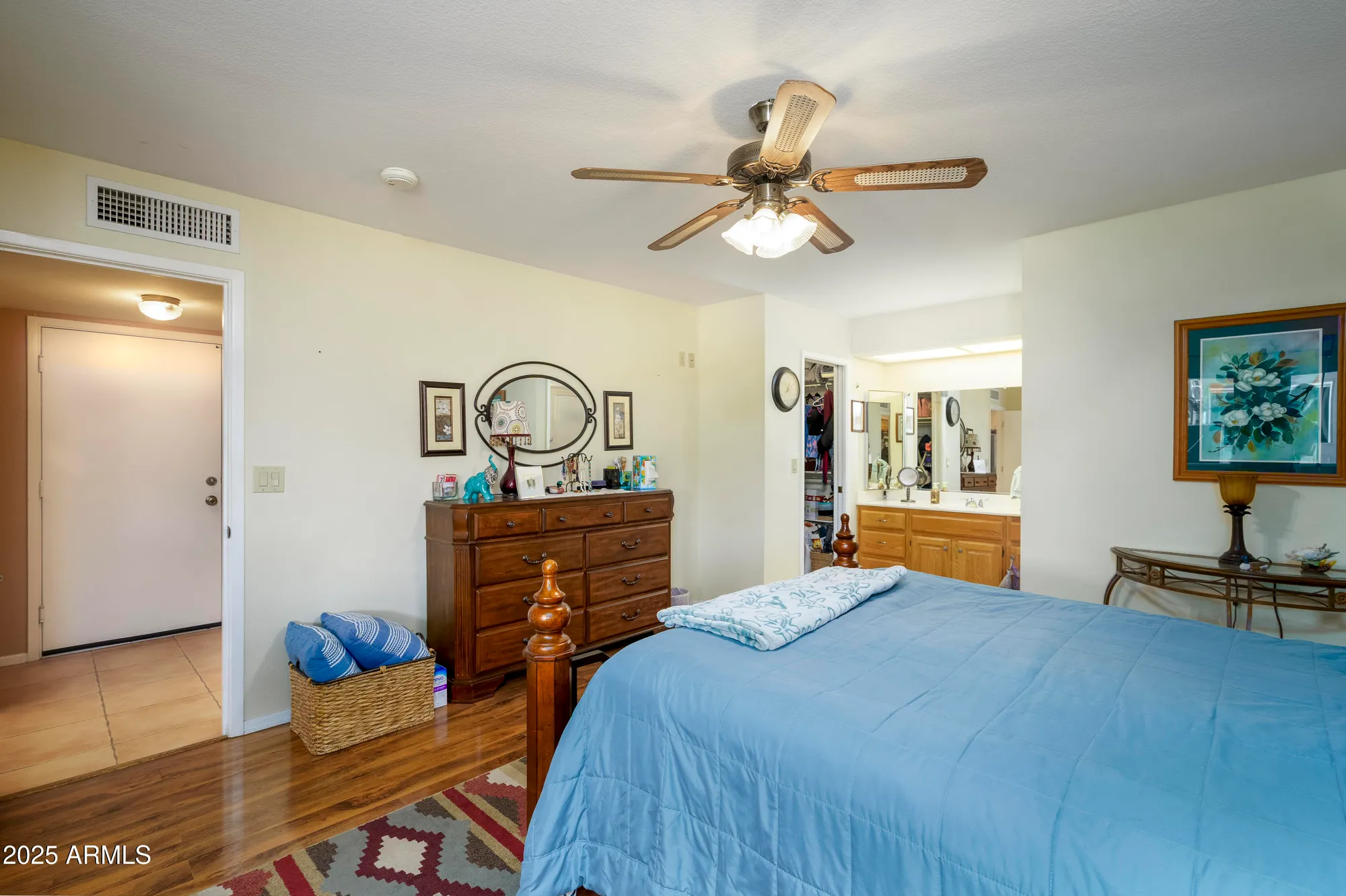 Property Slideshow image 13 of 27 | 7842 e navarro ave, Mesa, AZ, 85209