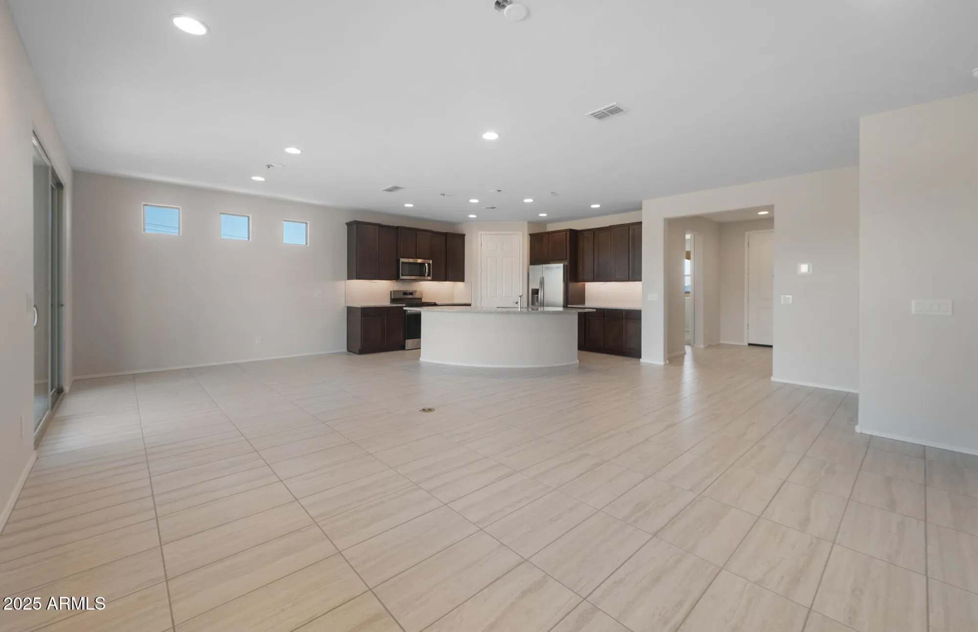 Property Slideshow image 6 of 25 | 21279 n 272nd dr, Buckeye, AZ, 85396