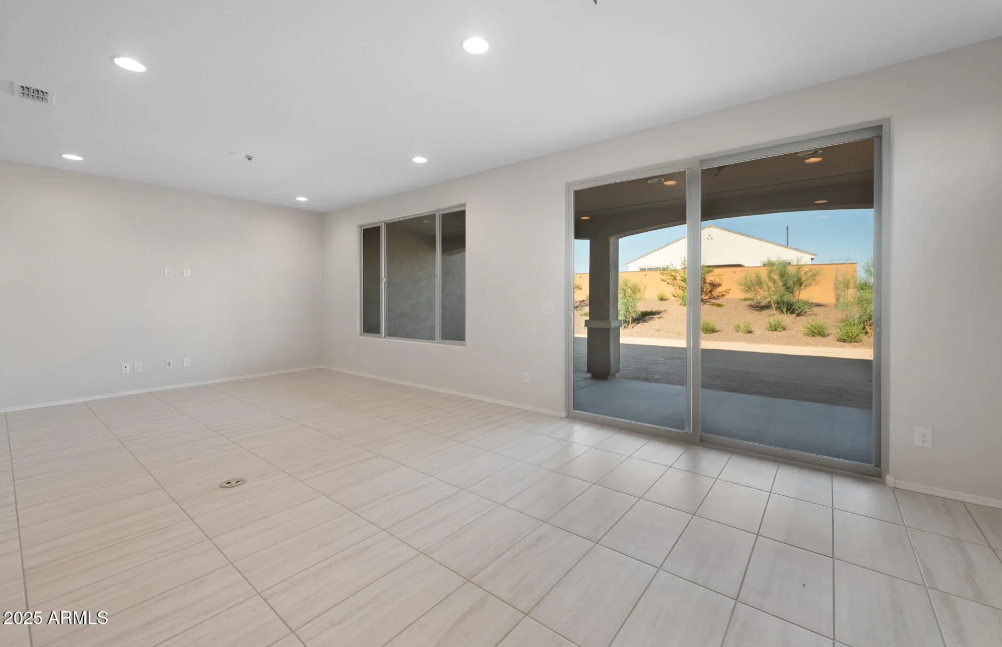 Property Slideshow image 8 of 25 | 21279 n 272nd dr, Buckeye, AZ, 85396