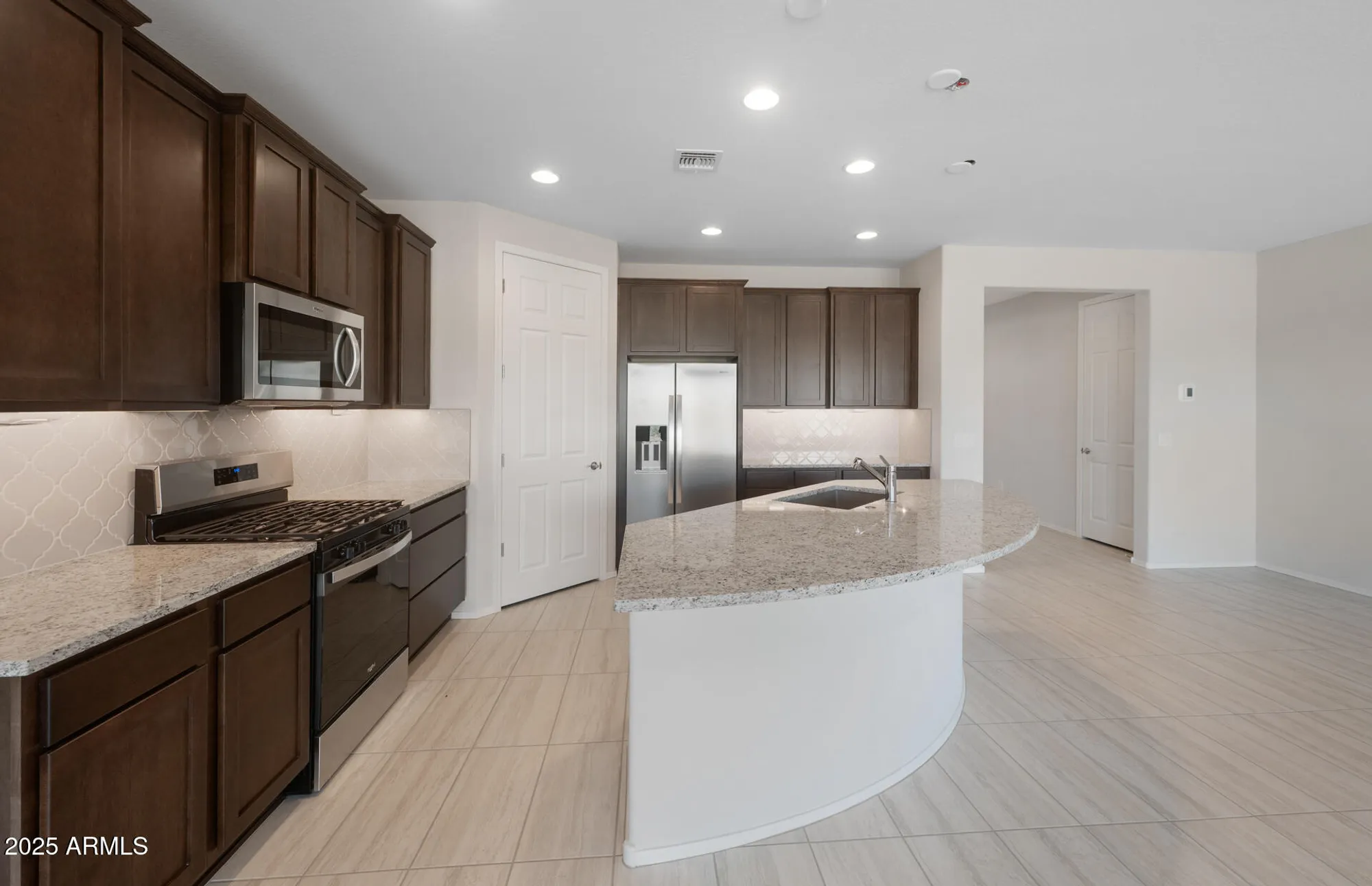 Property Slideshow image 9 of 25 | 21279 n 272nd dr, Buckeye, AZ, 85396