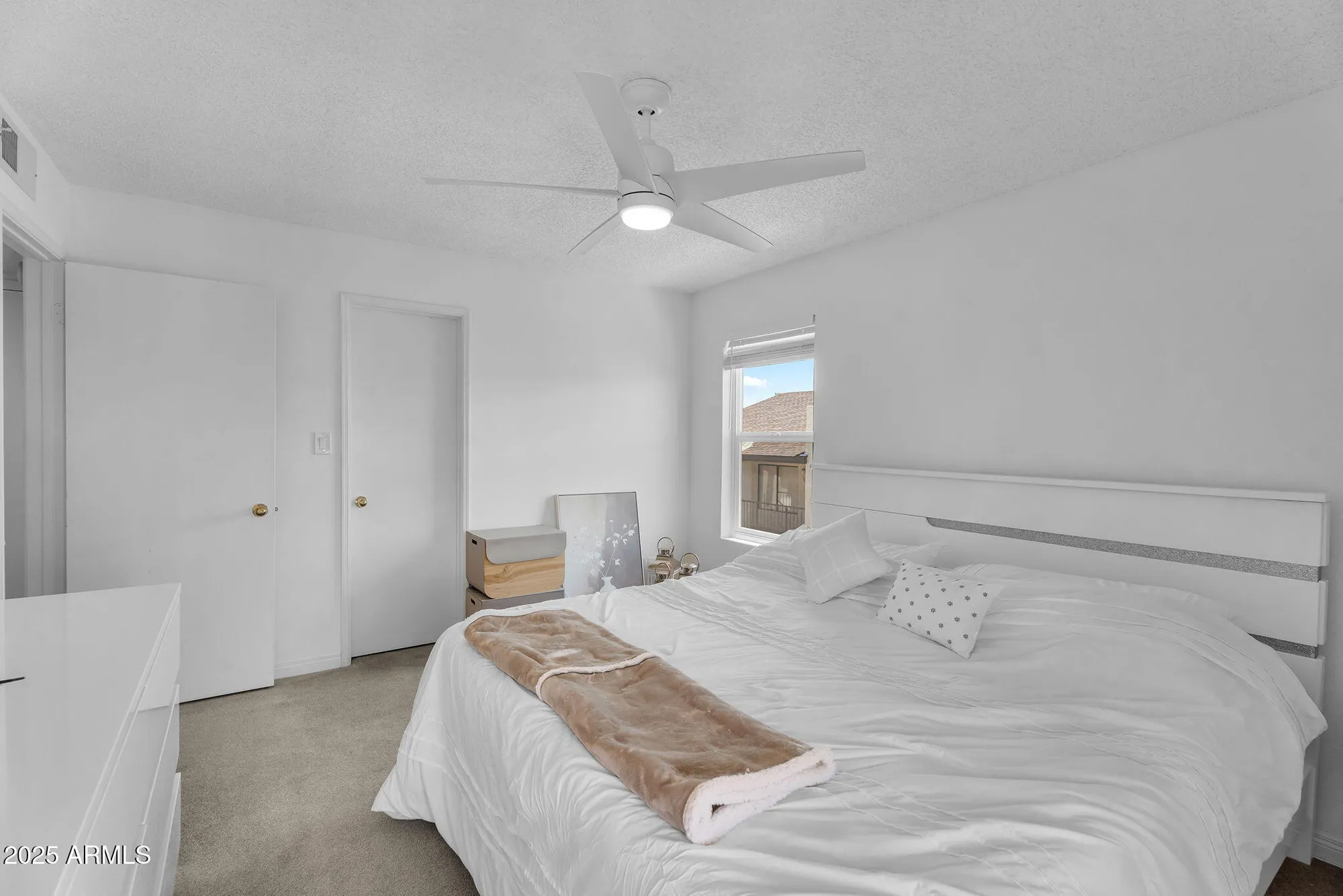 Property Slideshow image 11 of 24 | 5518 e lindstrom ln 3012, Mesa, AZ, 85215