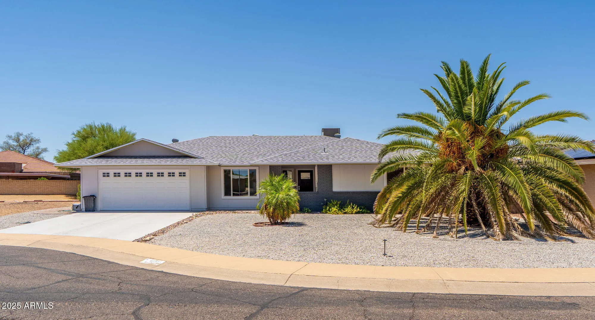 Property Slideshow image 8 of 41 | 17012 n 97th dr, Sun City, AZ, 85373