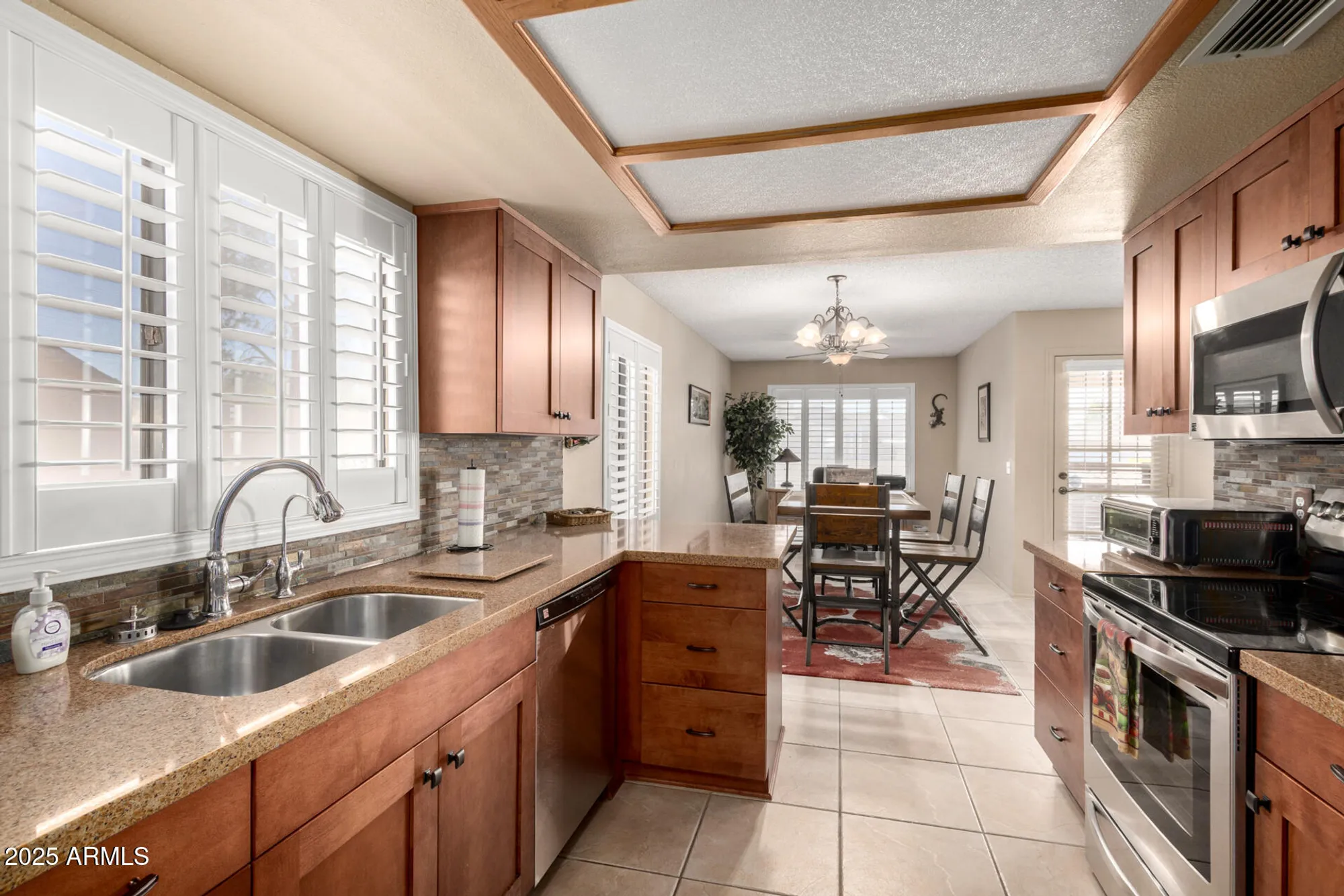 Property Slideshow image 6 of 23 | 19702 n 98th ln, Peoria, AZ, 85382