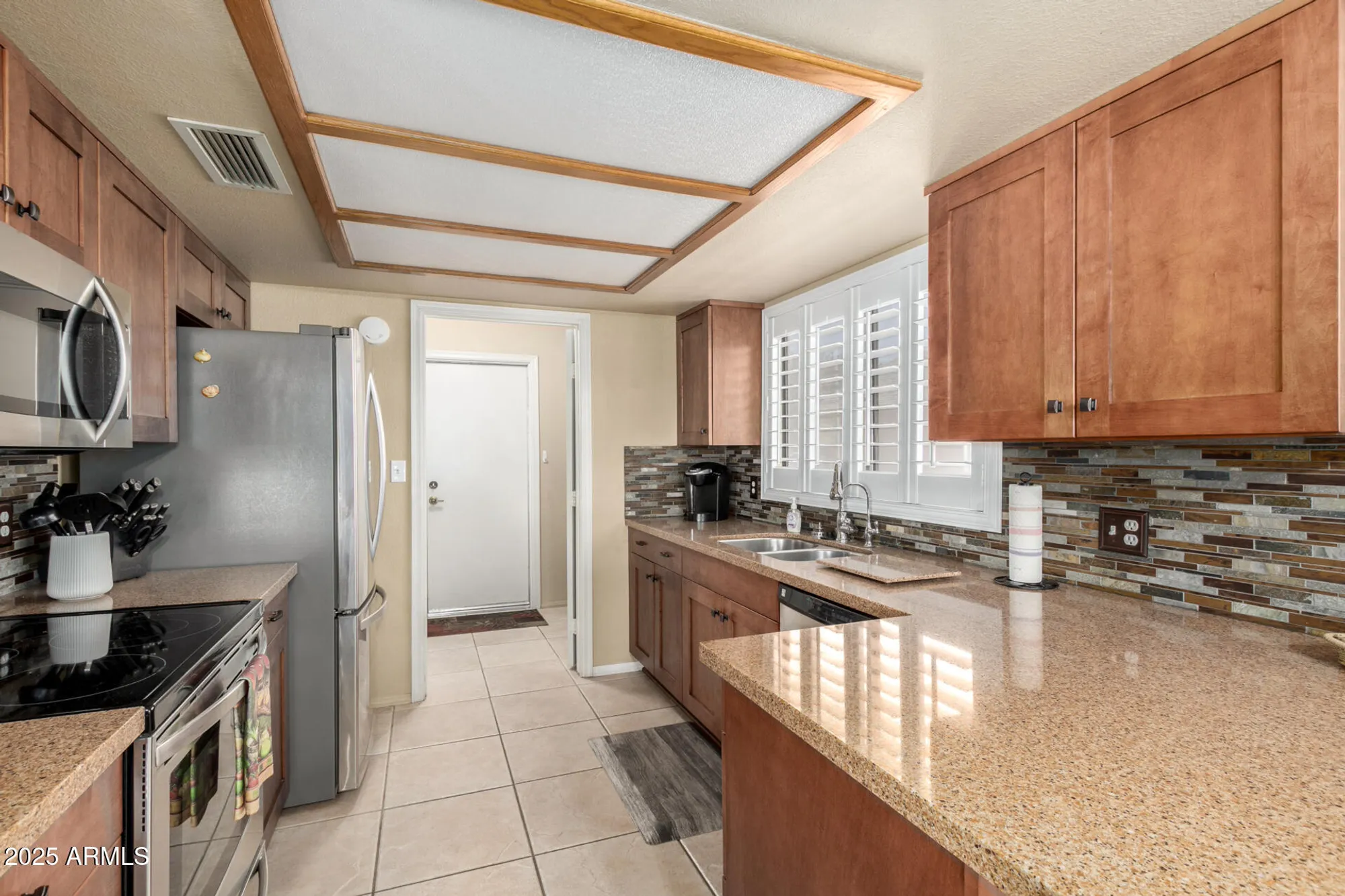 Property Slideshow image 7 of 23 | 19702 n 98th ln, Peoria, AZ, 85382