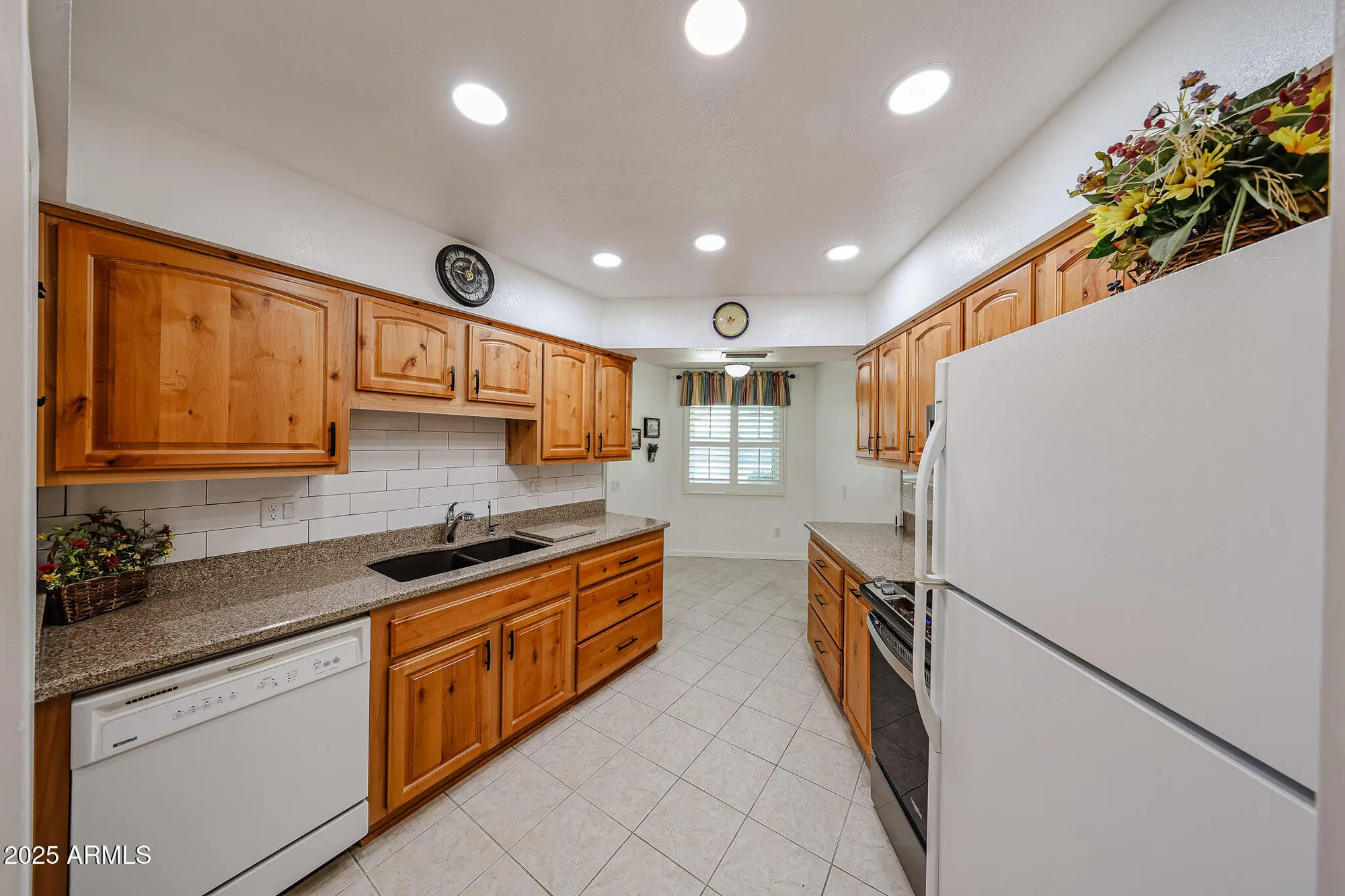 Property Slideshow image 12 of 27 | 19254 n camino del sol, Sun City West, AZ, 85375