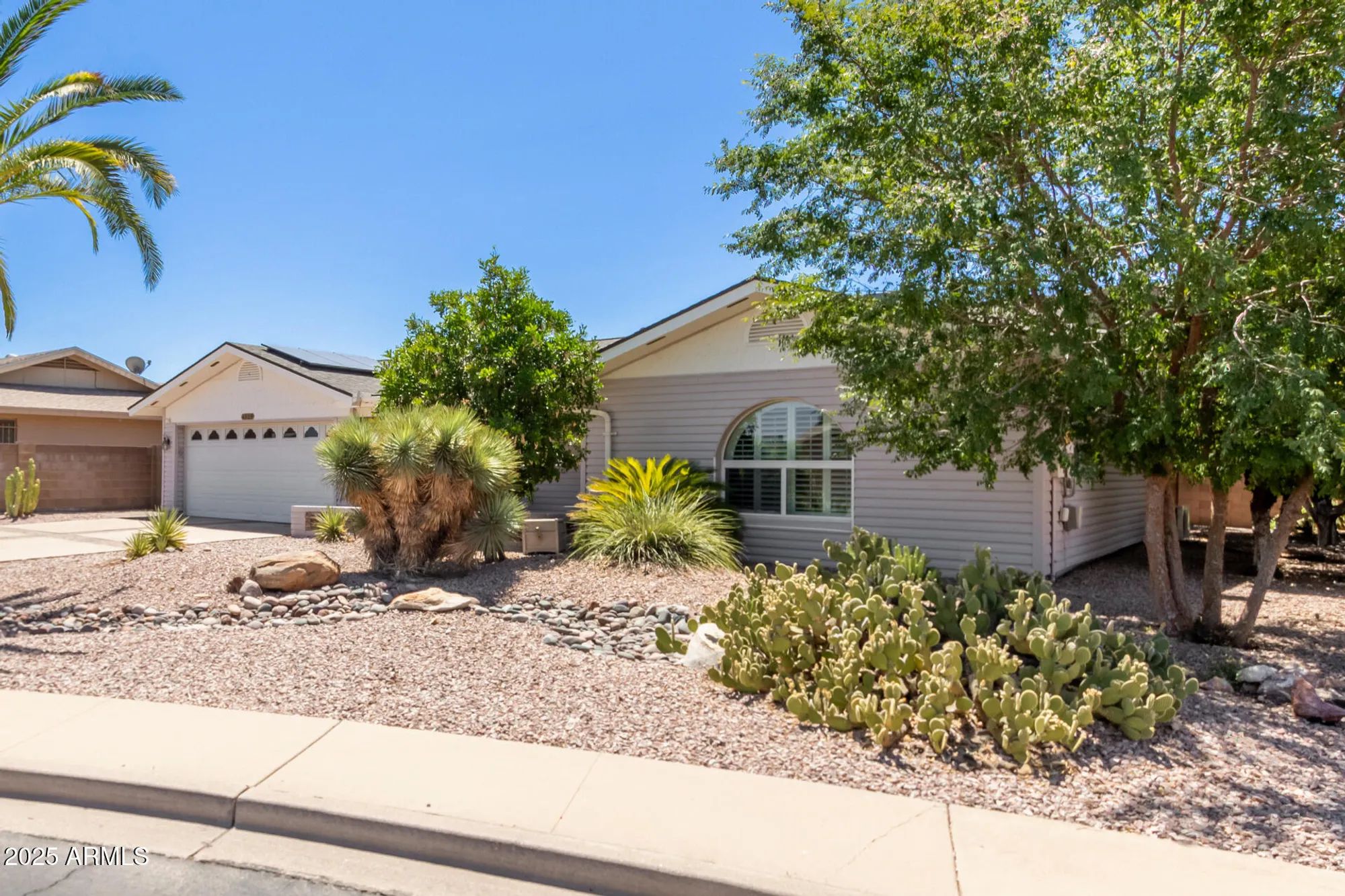 Property Slideshow image 4 of 35 | 4529 e farmdale cir, Mesa, AZ, 85206
