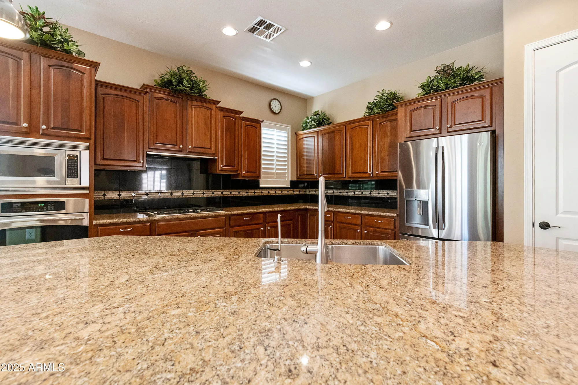 Property Slideshow image 12 of 55 | 4430 e carob dr, Gilbert, AZ, 85298