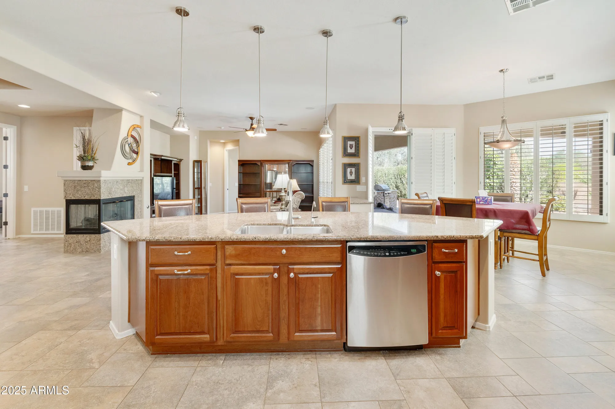 Property Slideshow image 13 of 55 | 4430 e carob dr, Gilbert, AZ, 85298