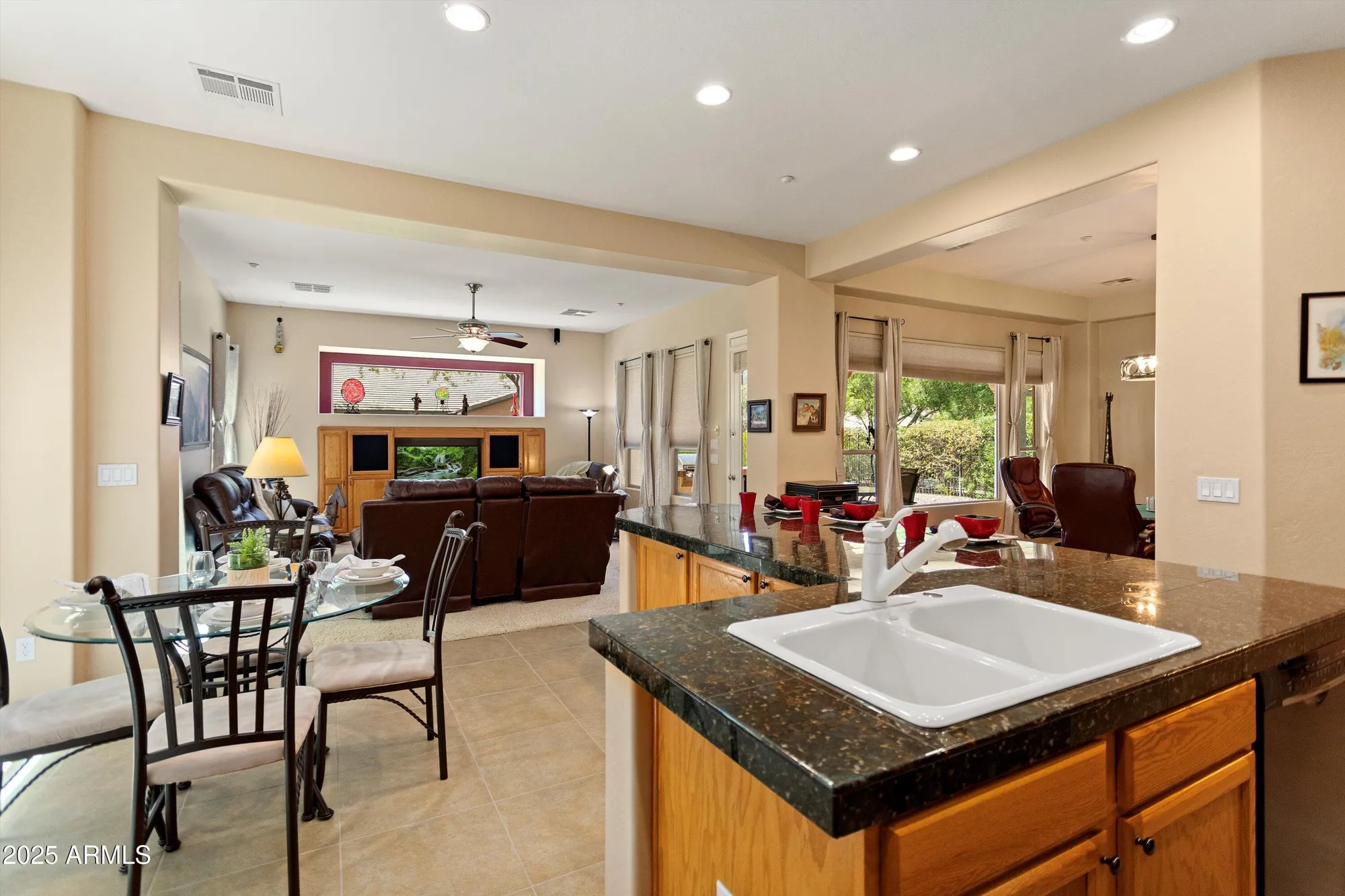 Property Slideshow image 6 of 54 | 12379 w hedge hog pl, Peoria, AZ, 85383