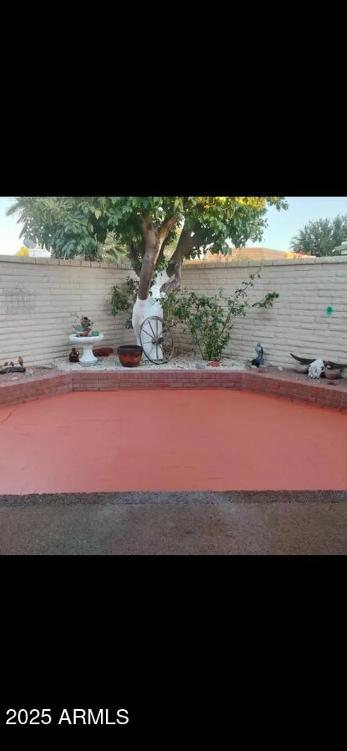 Property Slideshow image 13 of 16 | 10401 w loma blanca dr, Sun City, AZ, 85351