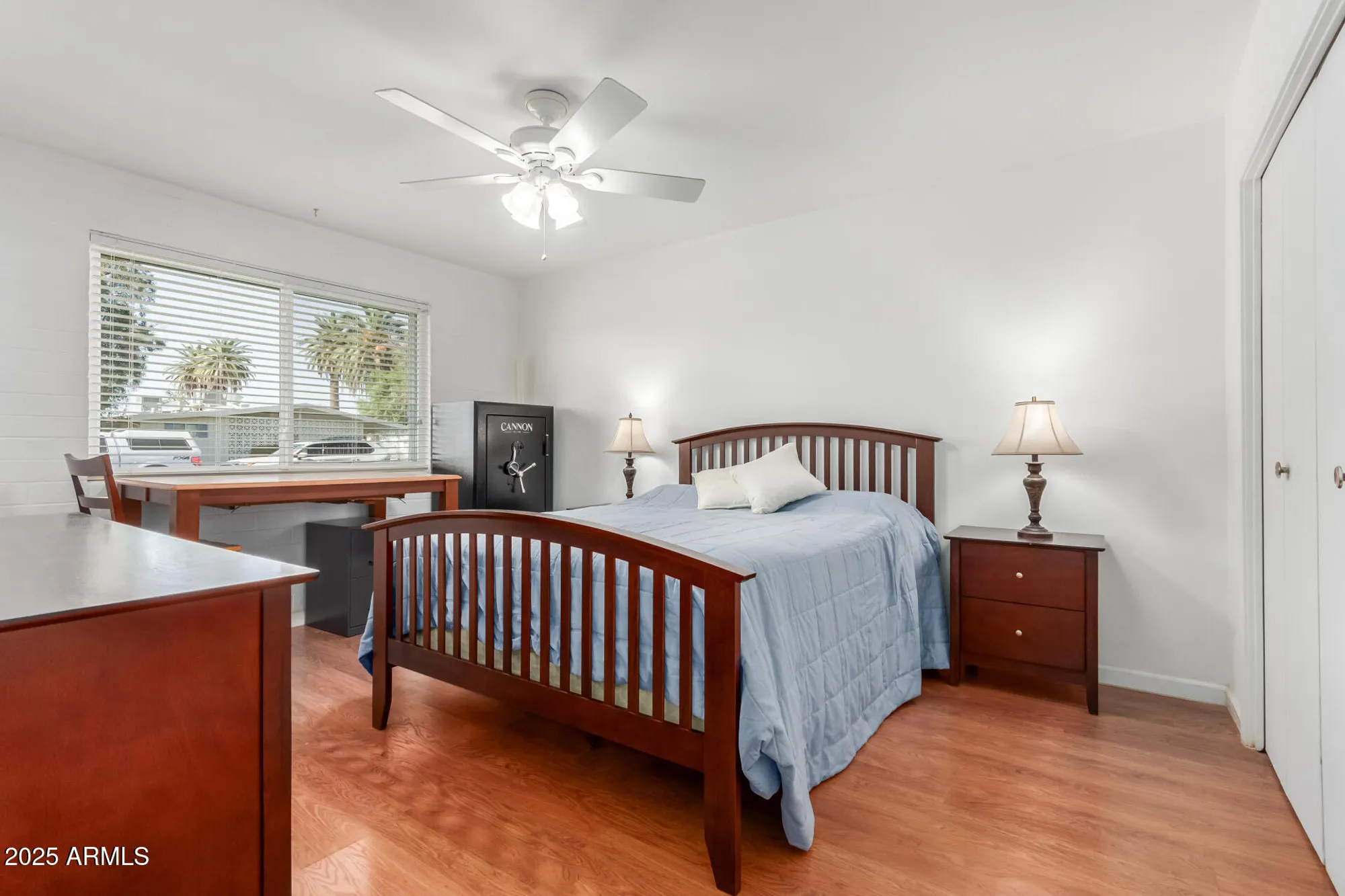 Property Slideshow image 17 of 44 | 10219 w snead cir, Sun City, AZ, 85351