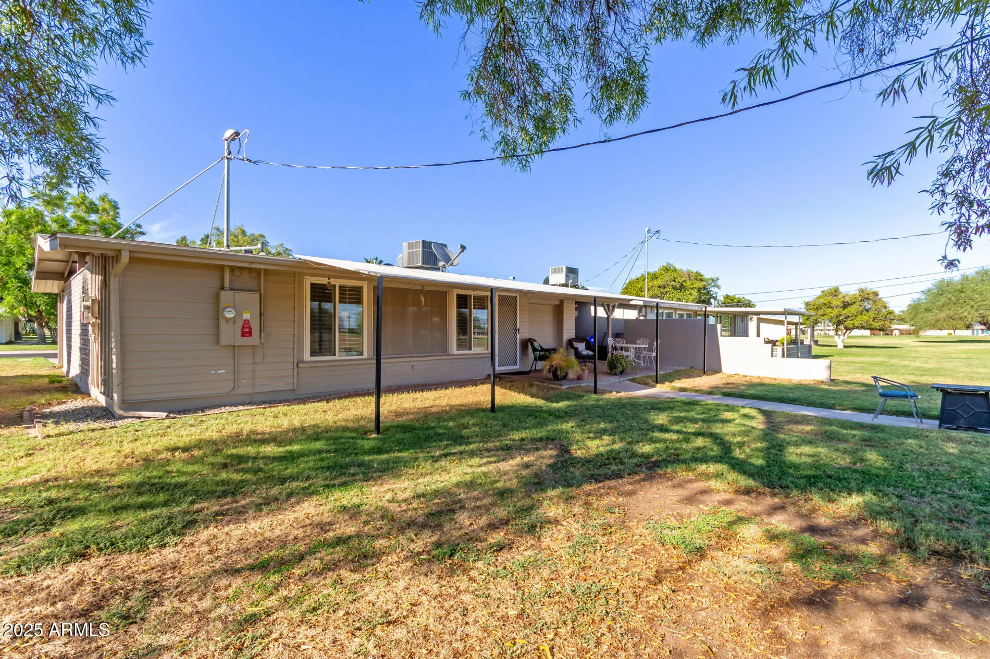 Property Slideshow image 32 of 44 | 10219 w snead cir, Sun City, AZ, 85351