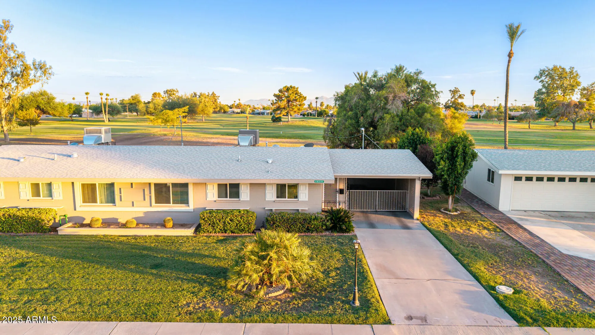 Property Slideshow image 34 of 44 | 10219 w snead cir, Sun City, AZ, 85351