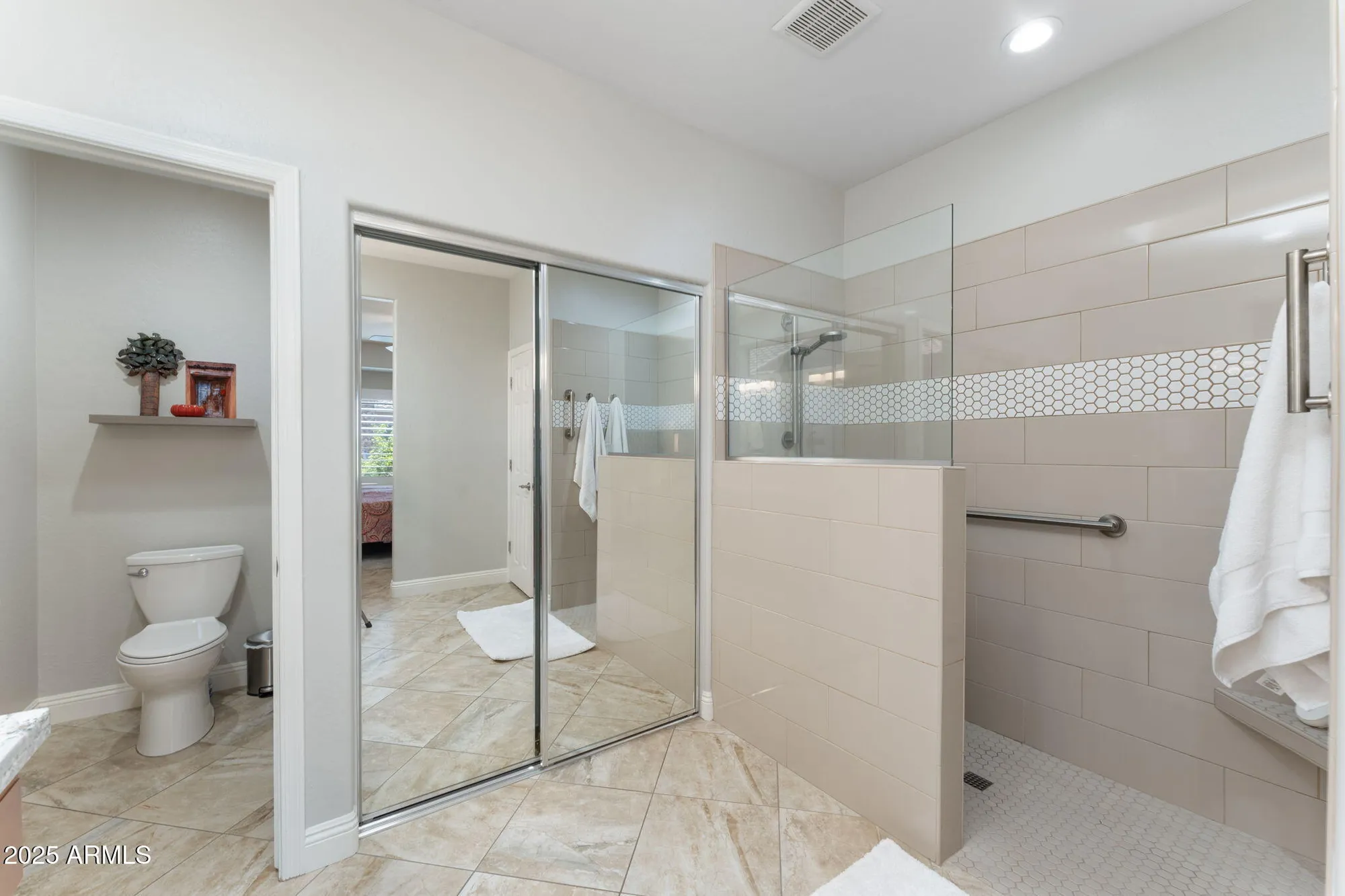 Property Slideshow image 7 of 36 | 19737 n hidden ridge dr, Surprise, AZ, 85374