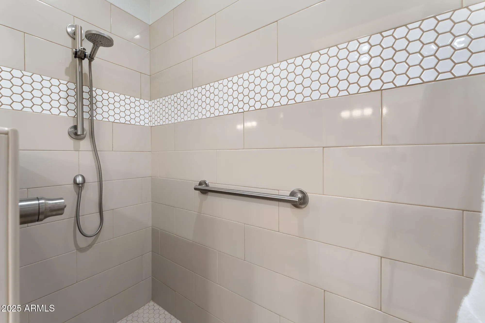 Property Slideshow image 8 of 36 | 19737 n hidden ridge dr, Surprise, AZ, 85374