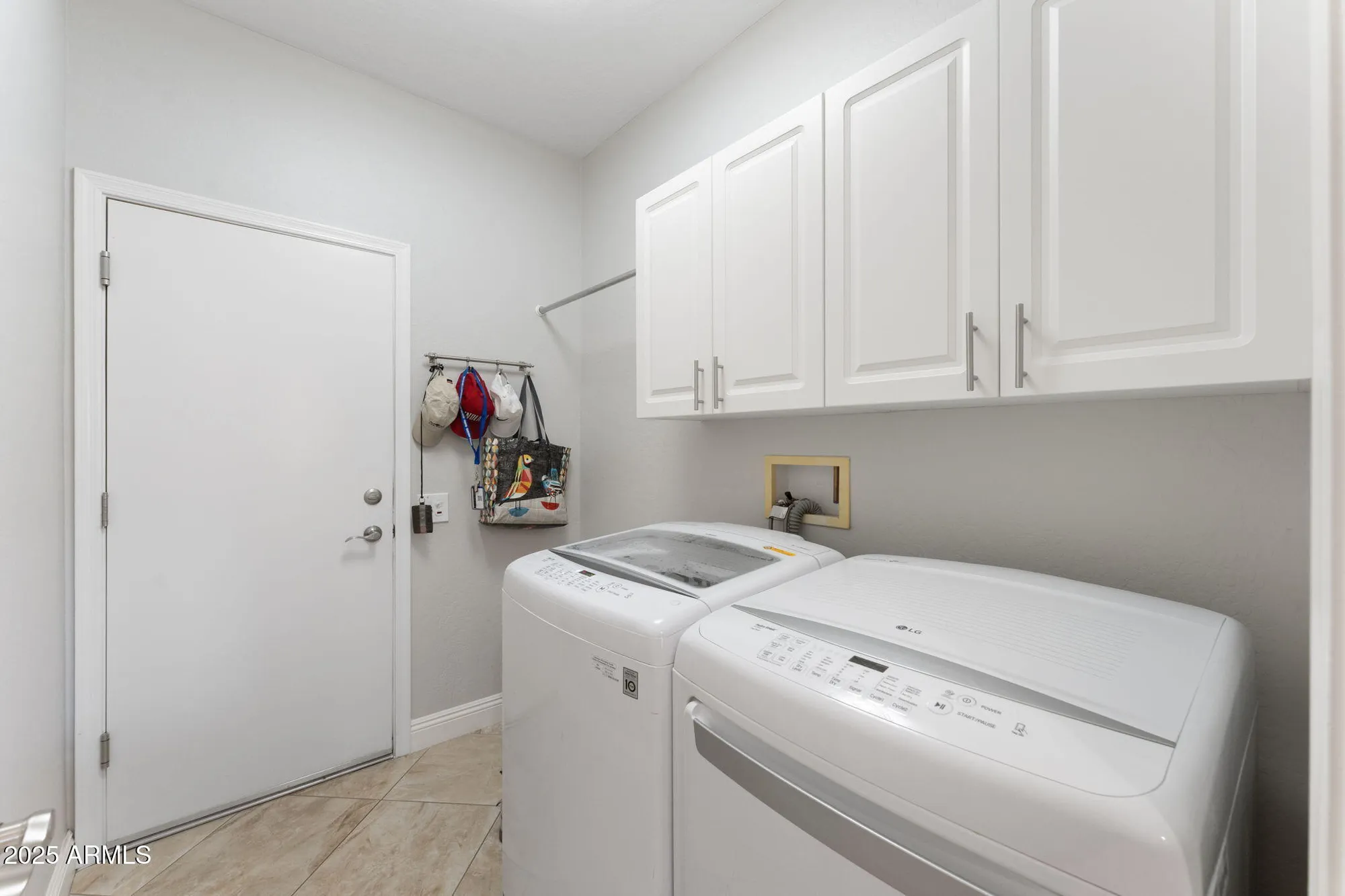 Property Slideshow image 25 of 36 | 19737 n hidden ridge dr, Surprise, AZ, 85374