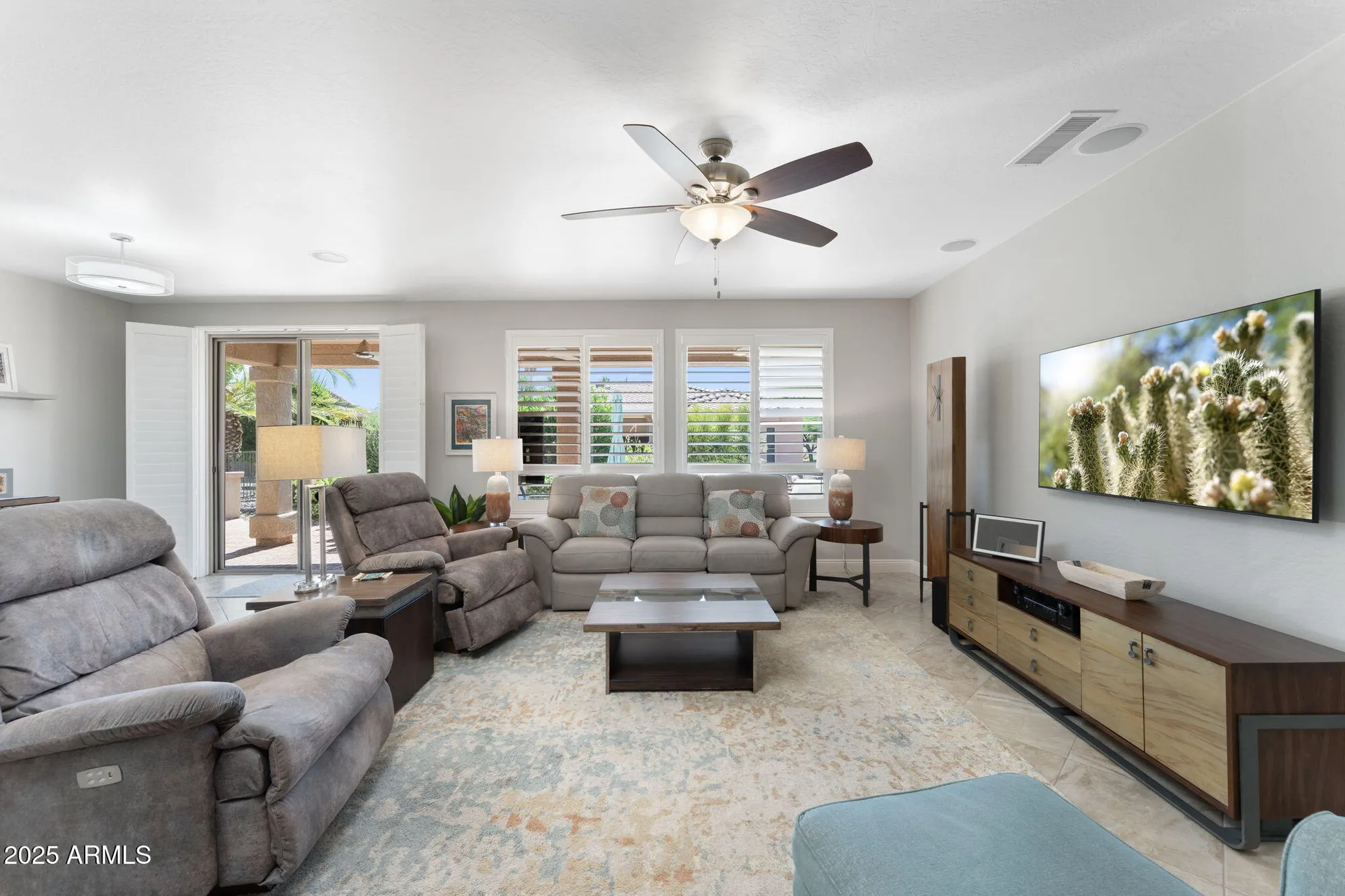 Property Slideshow image 22 of 36 | 19737 n hidden ridge dr, Surprise, AZ, 85374