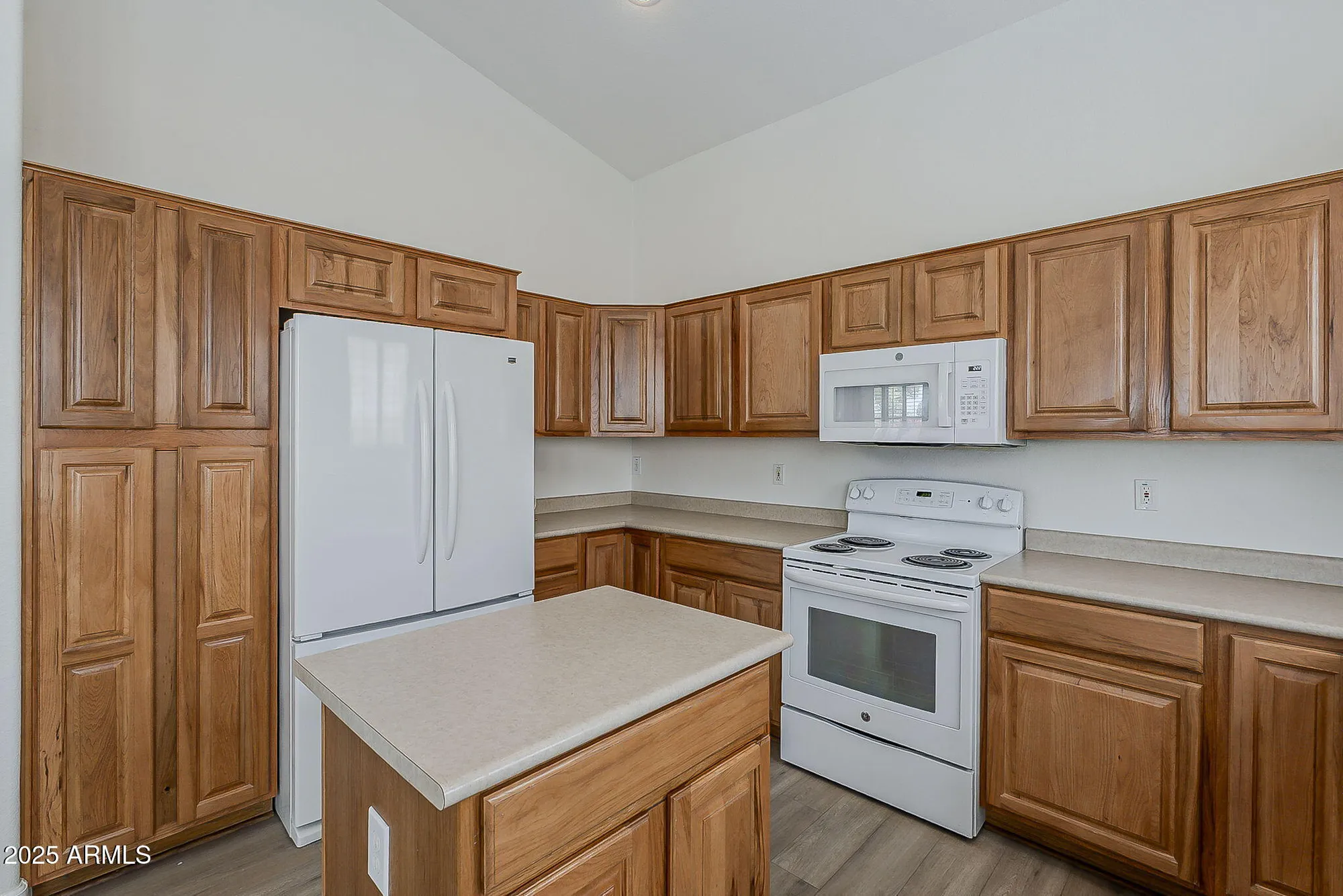 Property Slideshow image 4 of 27 | 18048 w fairway dr, Surprise, AZ, 85374