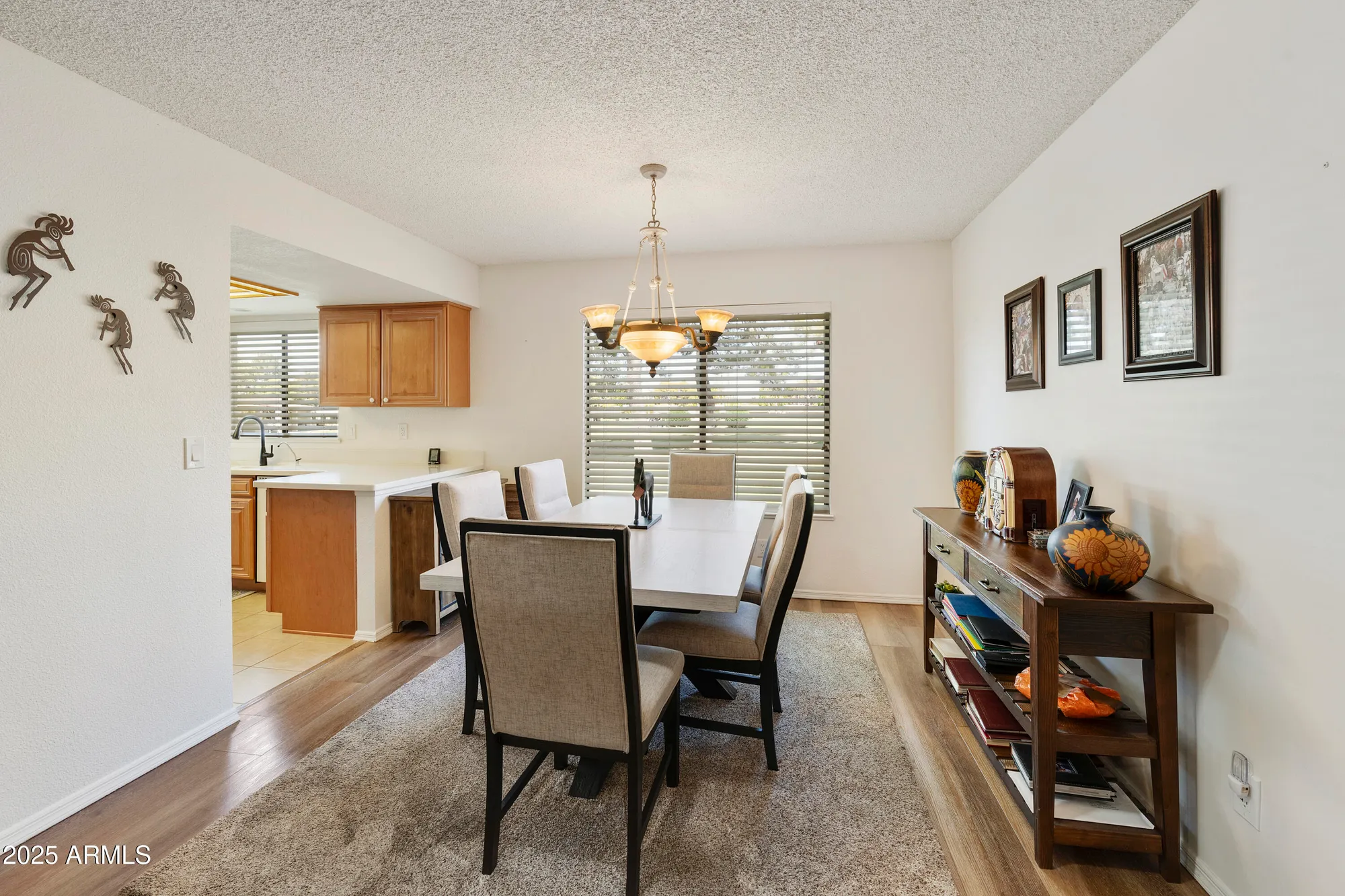 Property Slideshow image 9 of 43 | 652 s saguaro way, Mesa, AZ, 85208