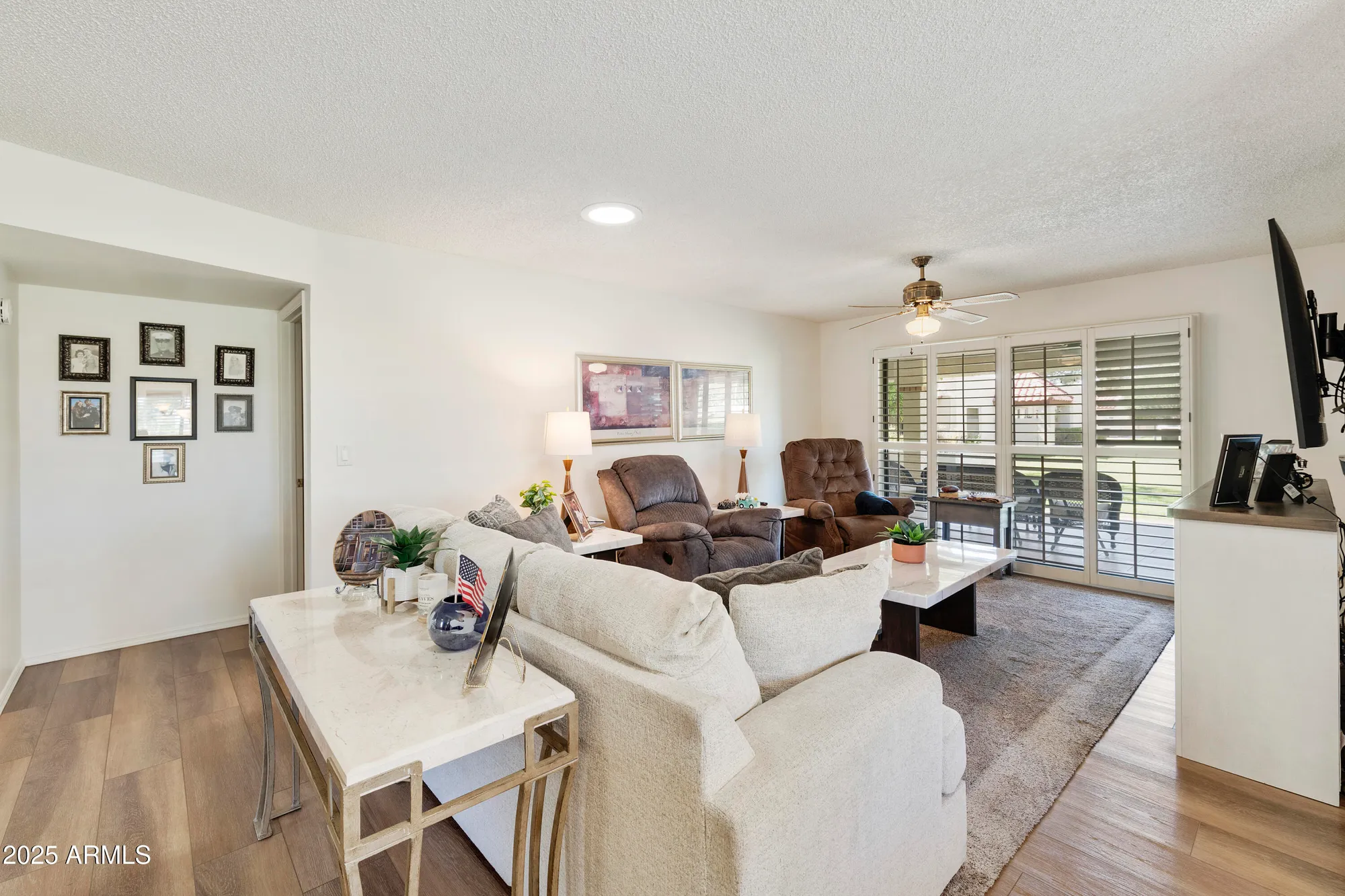 Property Slideshow image 3 of 43 | 652 s saguaro way, Mesa, AZ, 85208