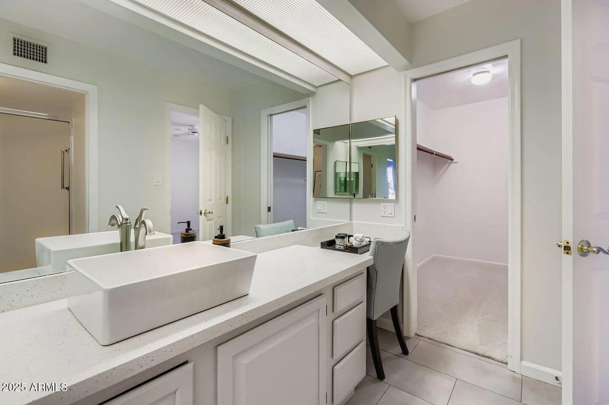 Property Slideshow image 13 of 20 | 17404 n 99th ave 237, Sun City, AZ, 85373