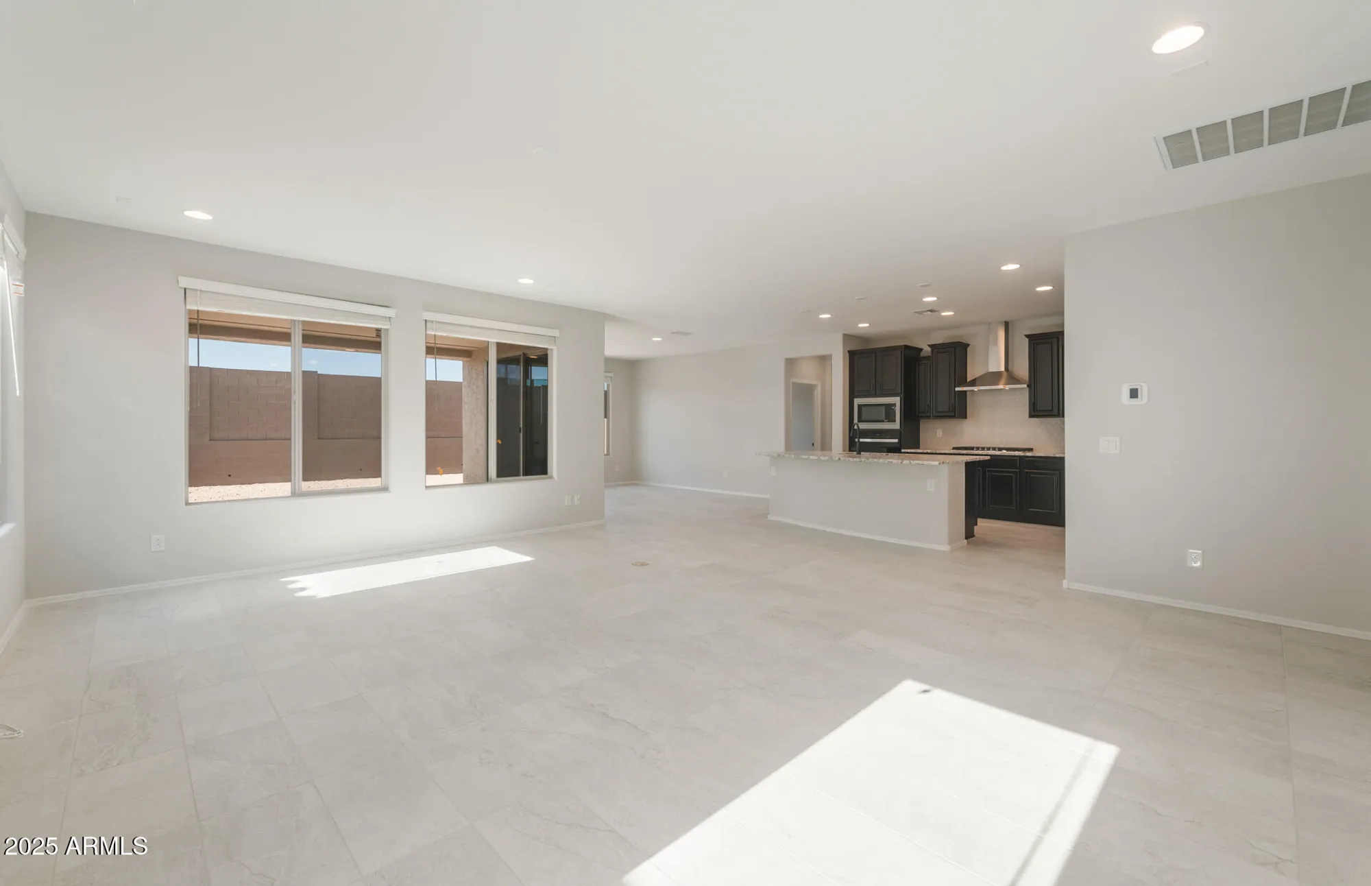 Property Slideshow image 8 of 34 | 7908 w cactus wren way, Florence, AZ, 85132