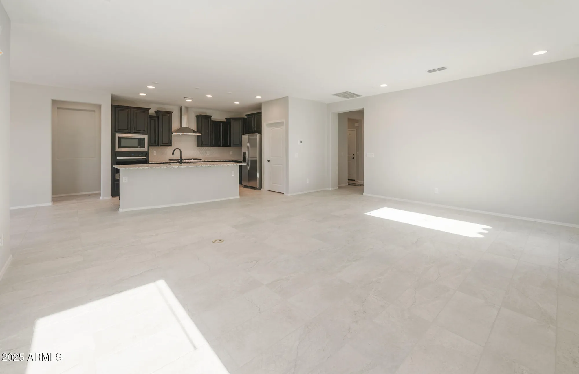 Property Slideshow image 9 of 34 | 7908 w cactus wren way, Florence, AZ, 85132