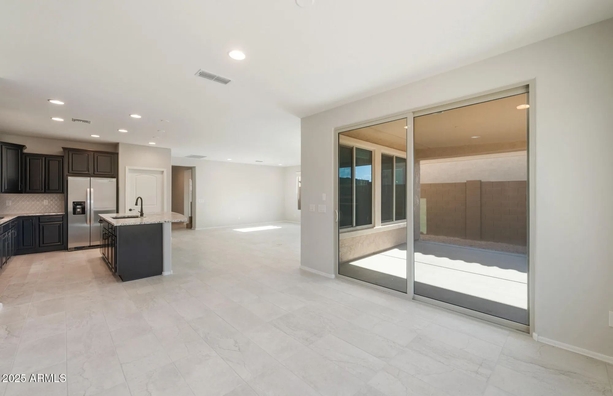 Property Slideshow image 17 of 34 | 7908 w cactus wren way, Florence, AZ, 85132