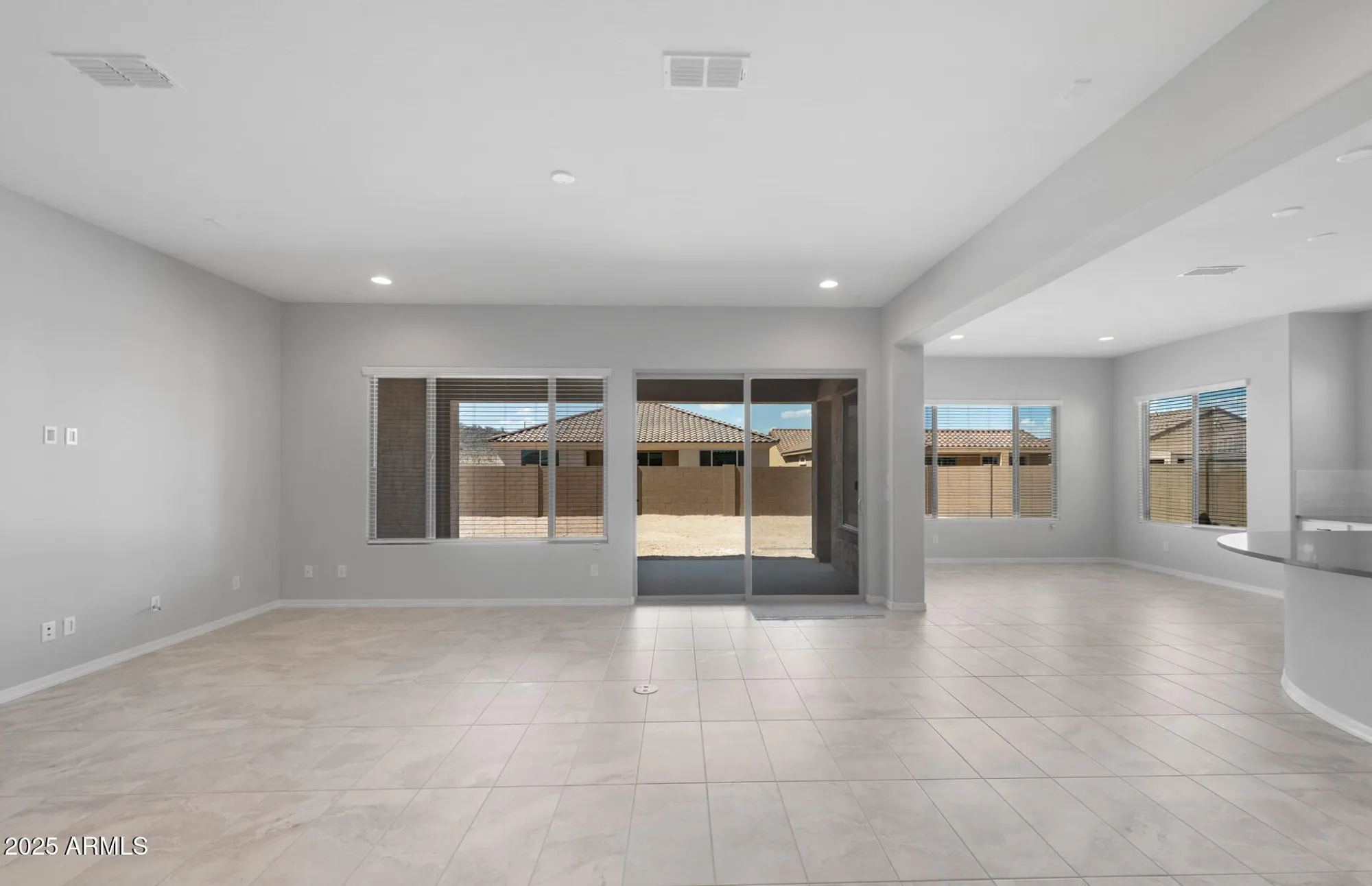 Property Slideshow image 7 of 36 | 7906 w mockingbird way, Florence, AZ, 85132